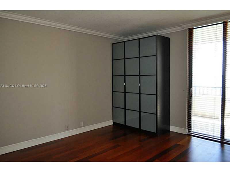 520 Brickell Key Dr A811 Property Photo 23