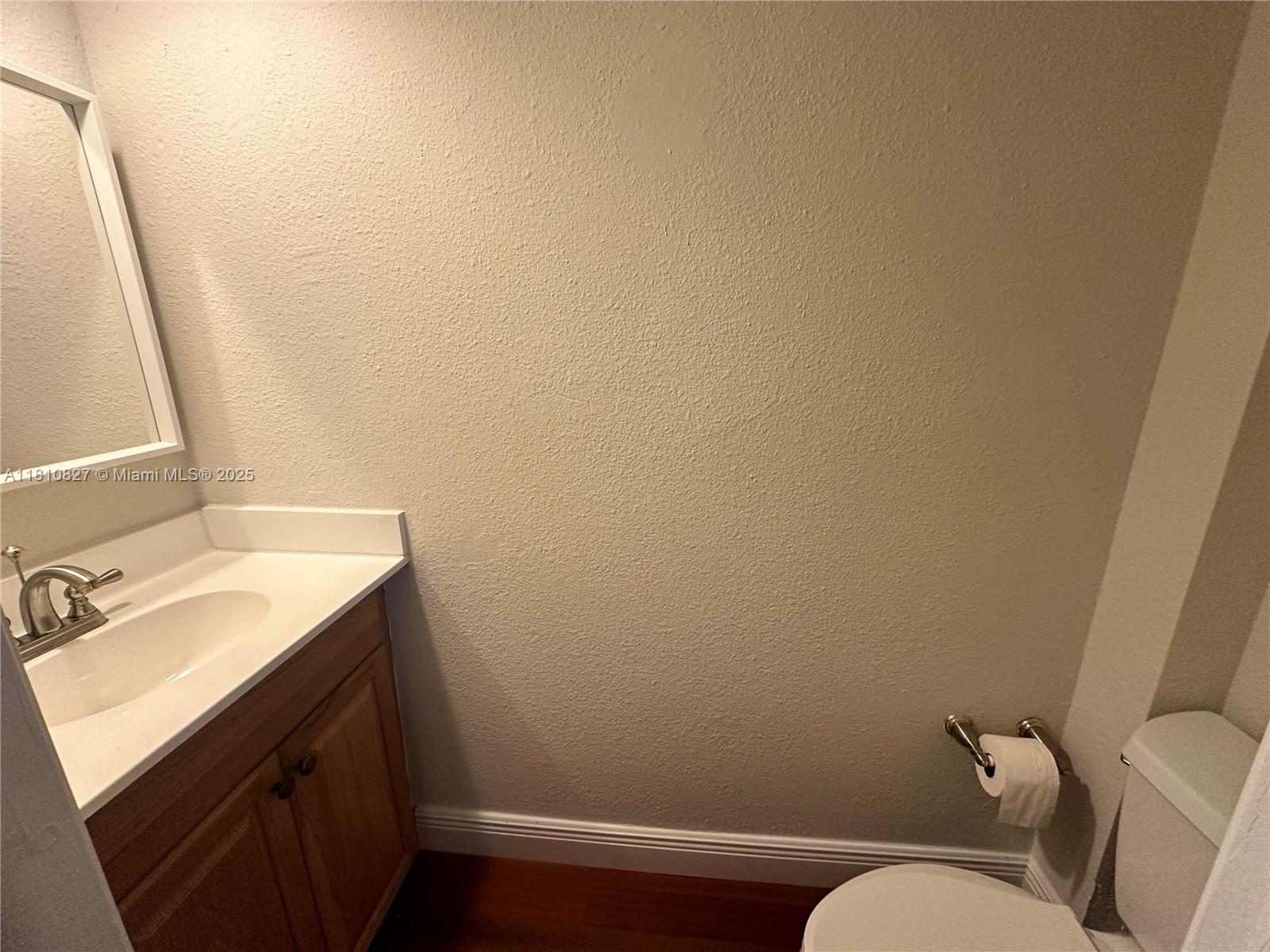 520 Brickell Key Dr A811 Property Photo 31