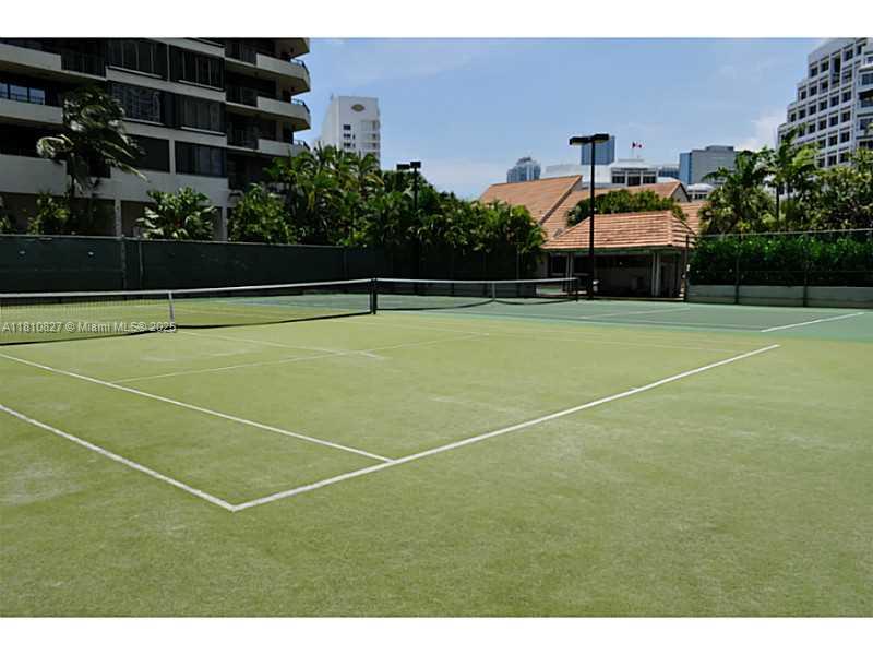 520 Brickell Key Dr A811 Property Photo 49