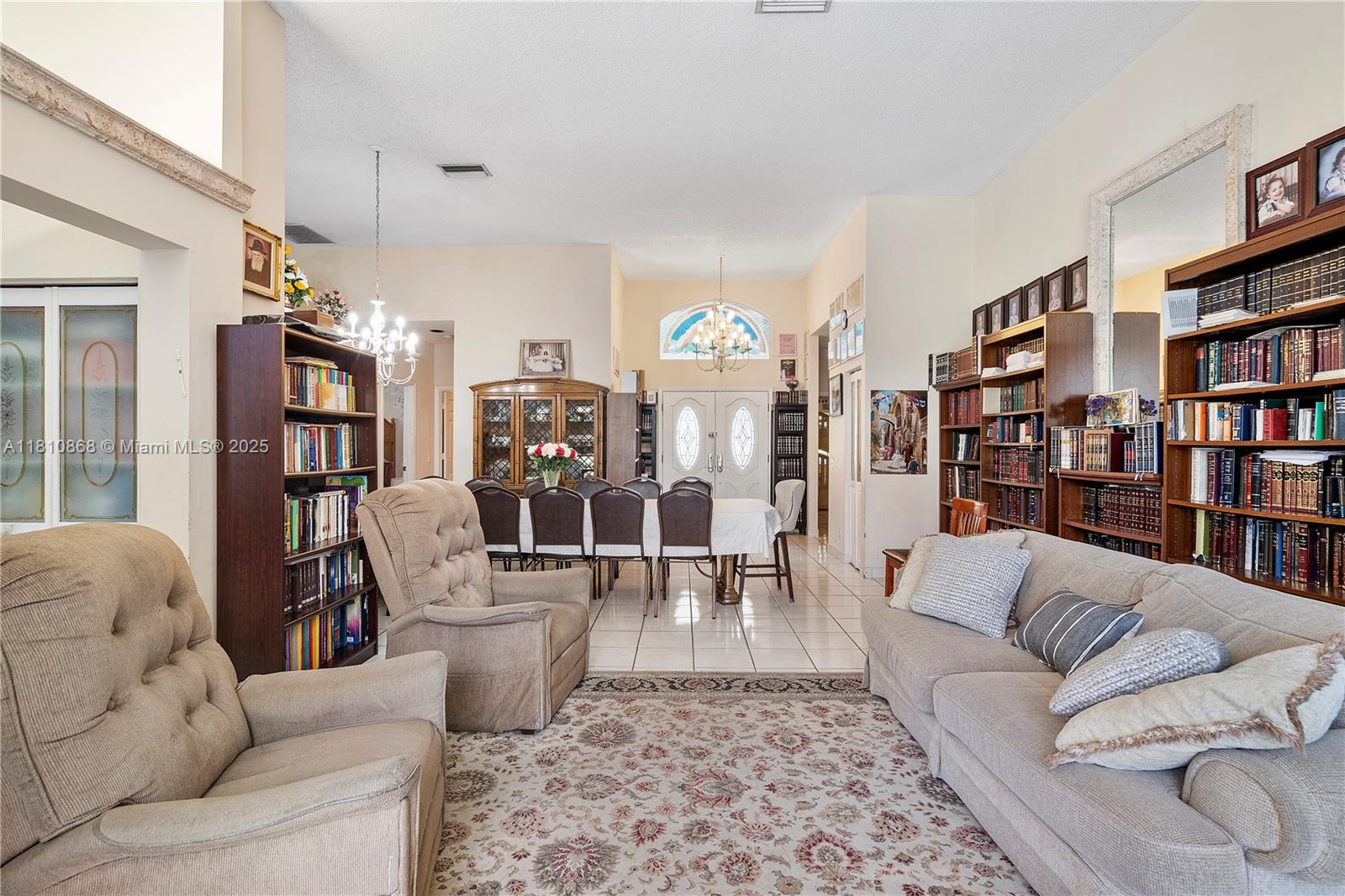 1357 Camellia Ln Property Photo 6