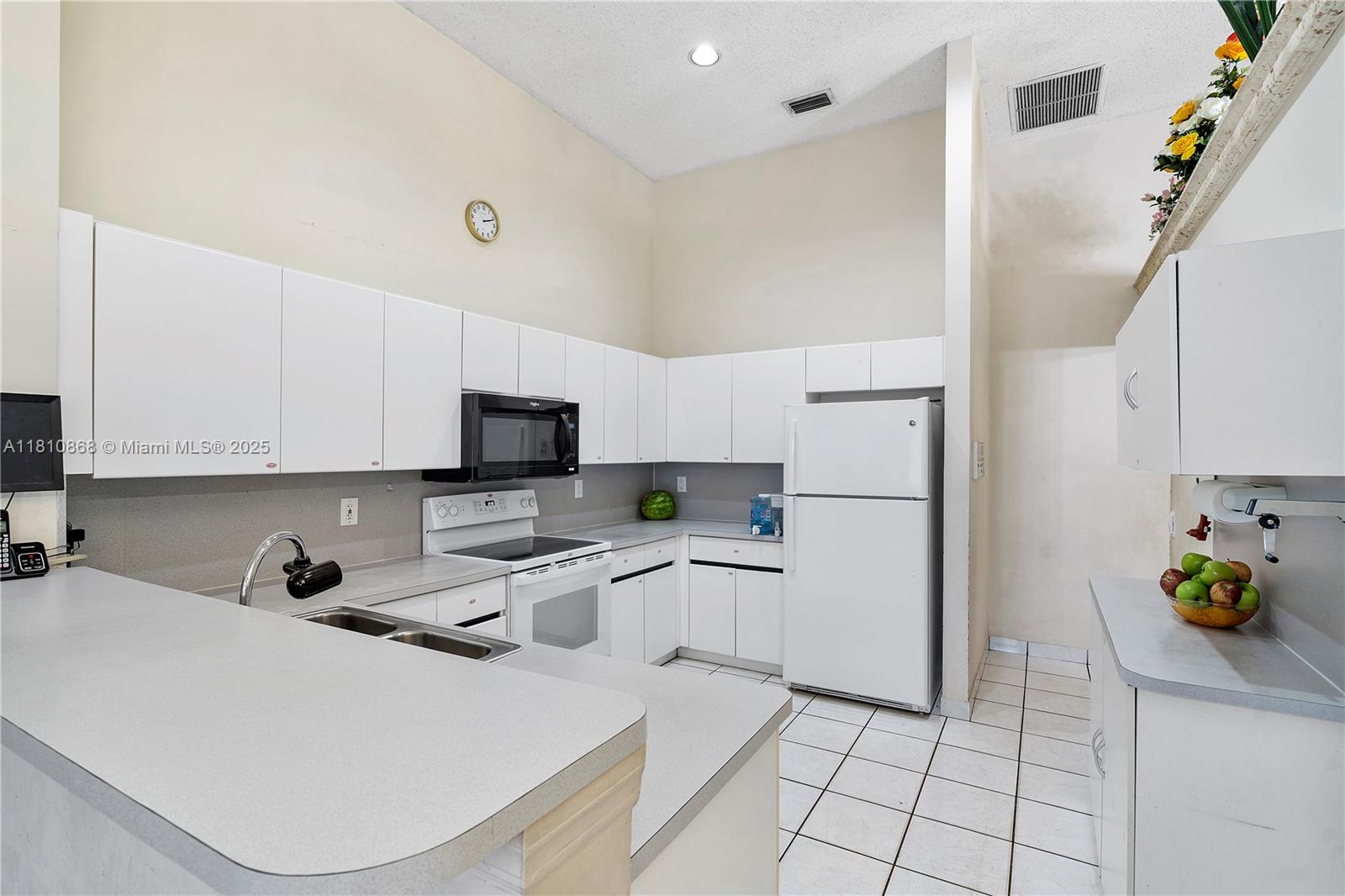 1357 Camellia Ln Property Photo 9