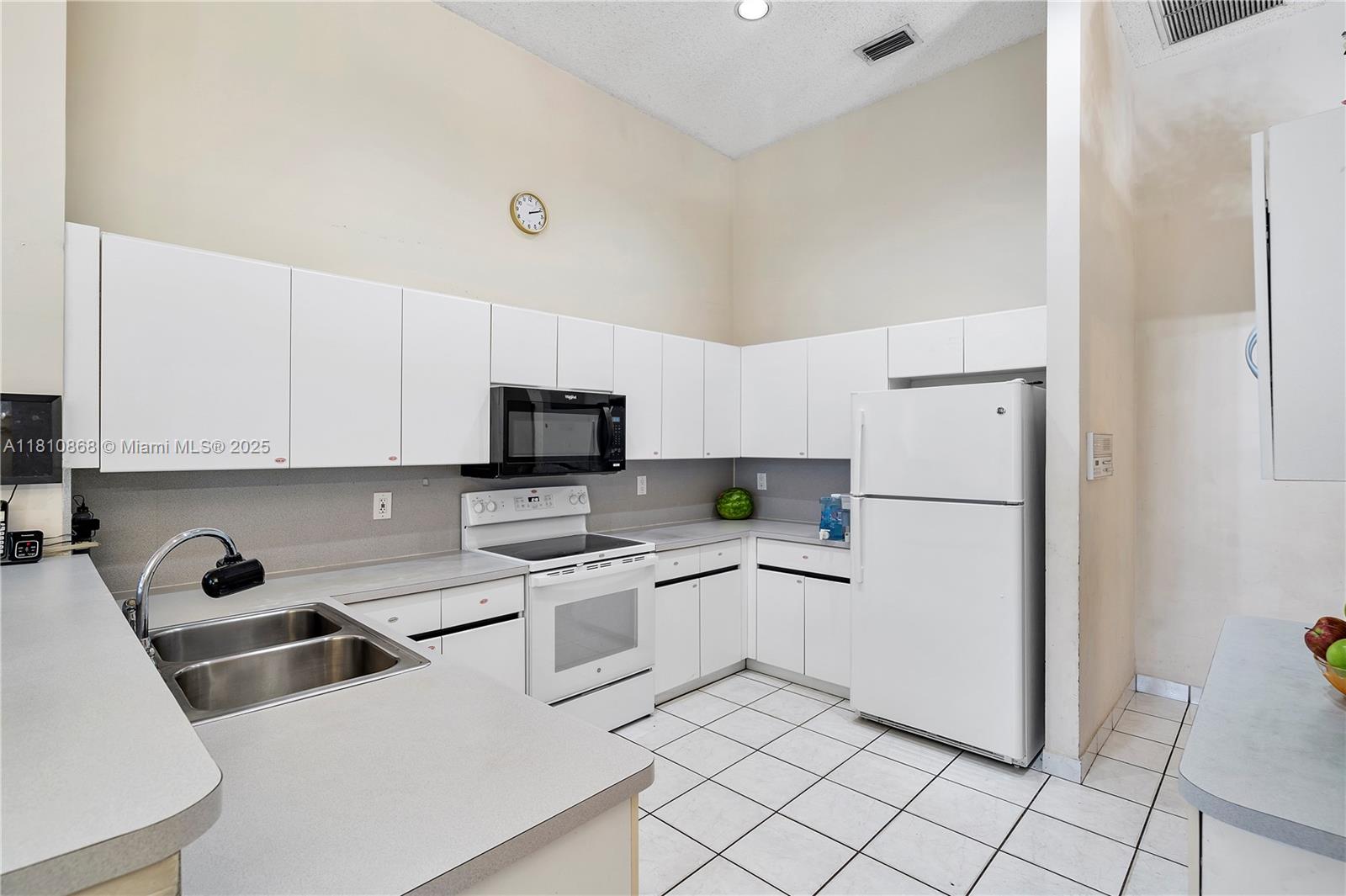 1357 Camellia Ln Property Photo 10