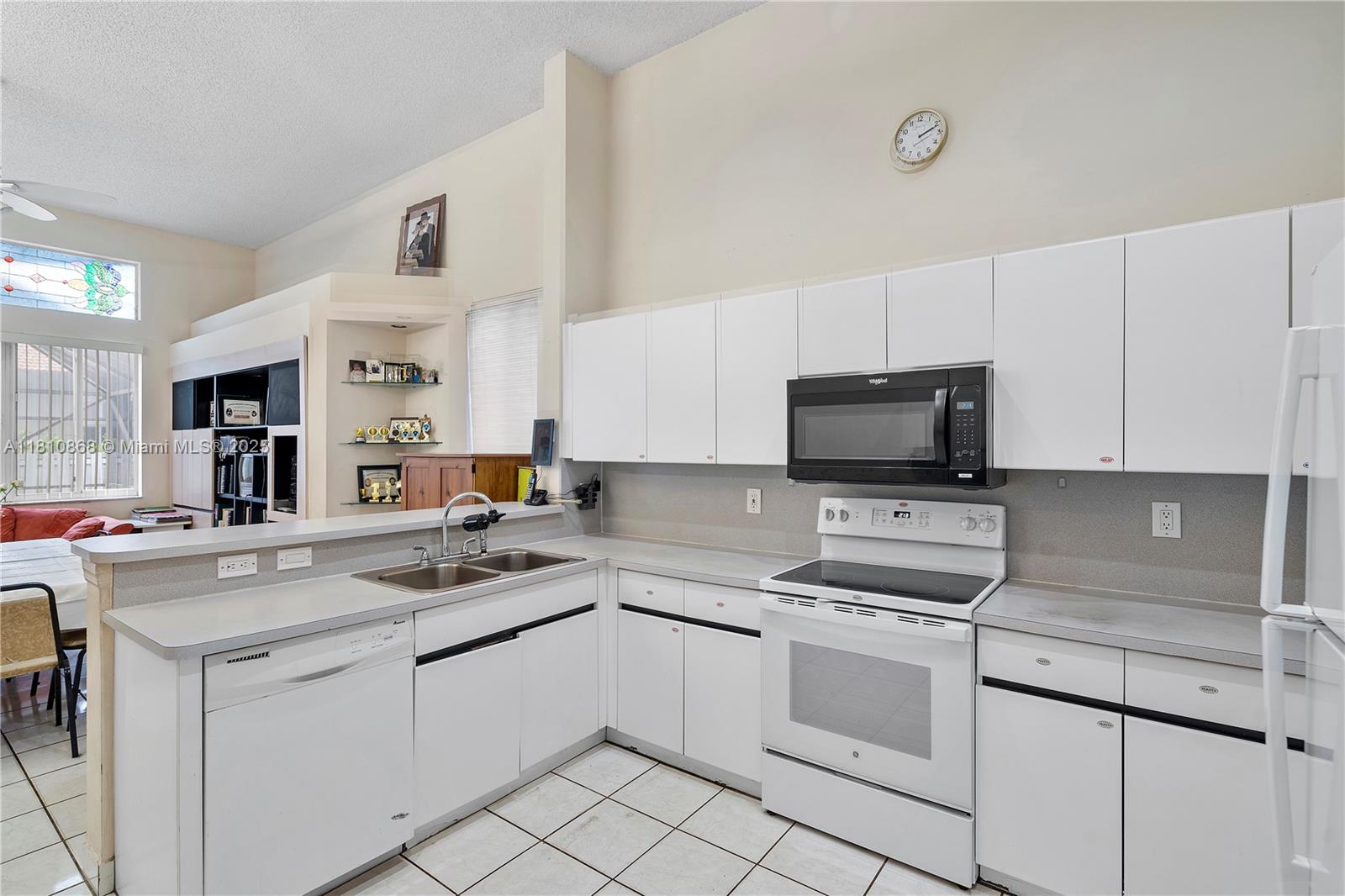 1357 Camellia Ln Property Photo 11