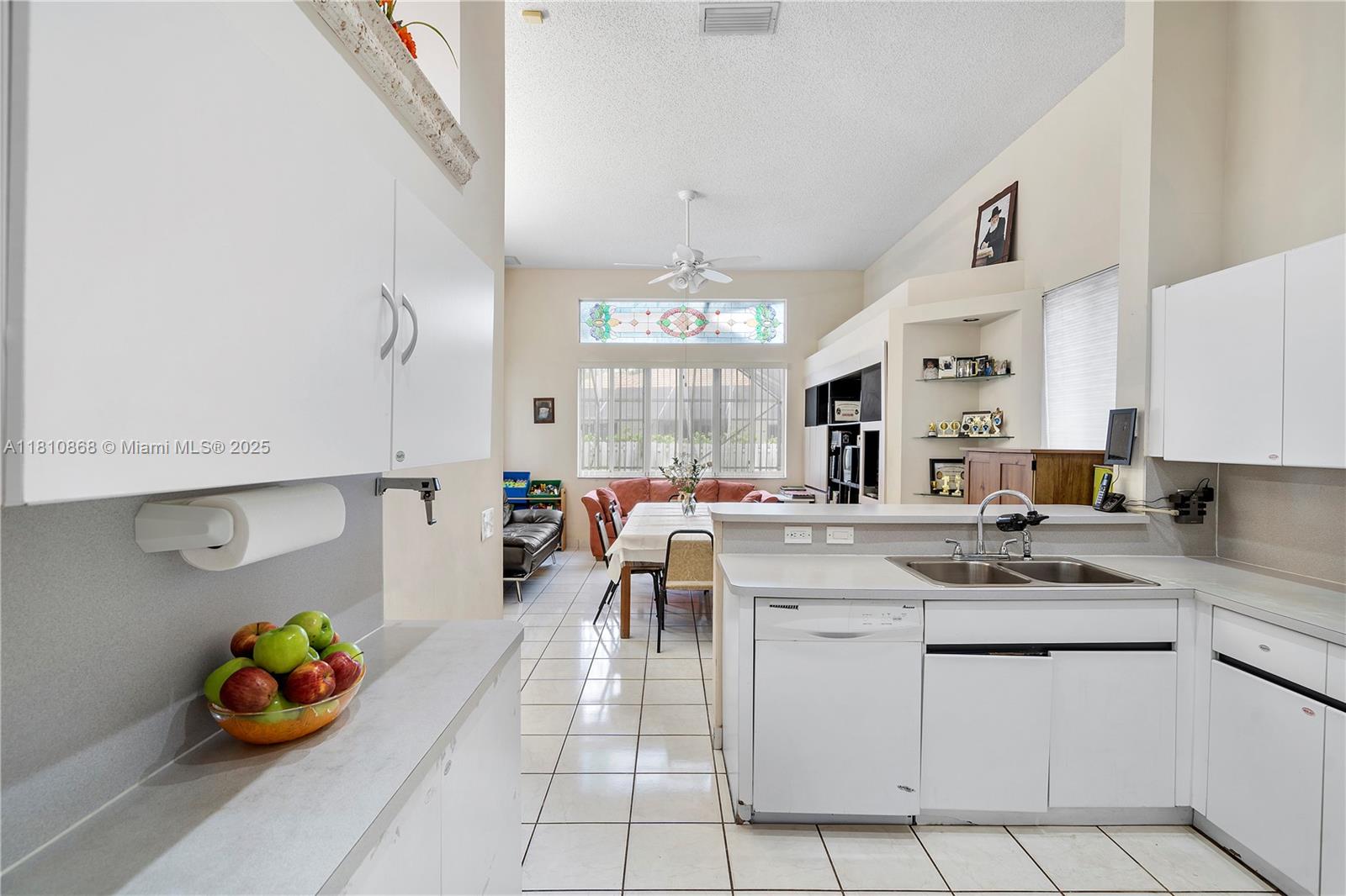 1357 Camellia Ln Property Photo 12