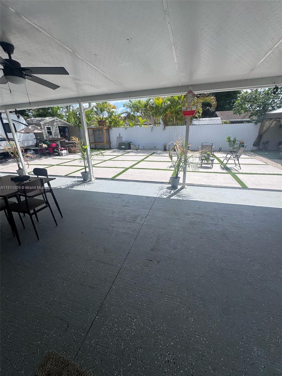 365 Sw 17th Ave Property Photo 15