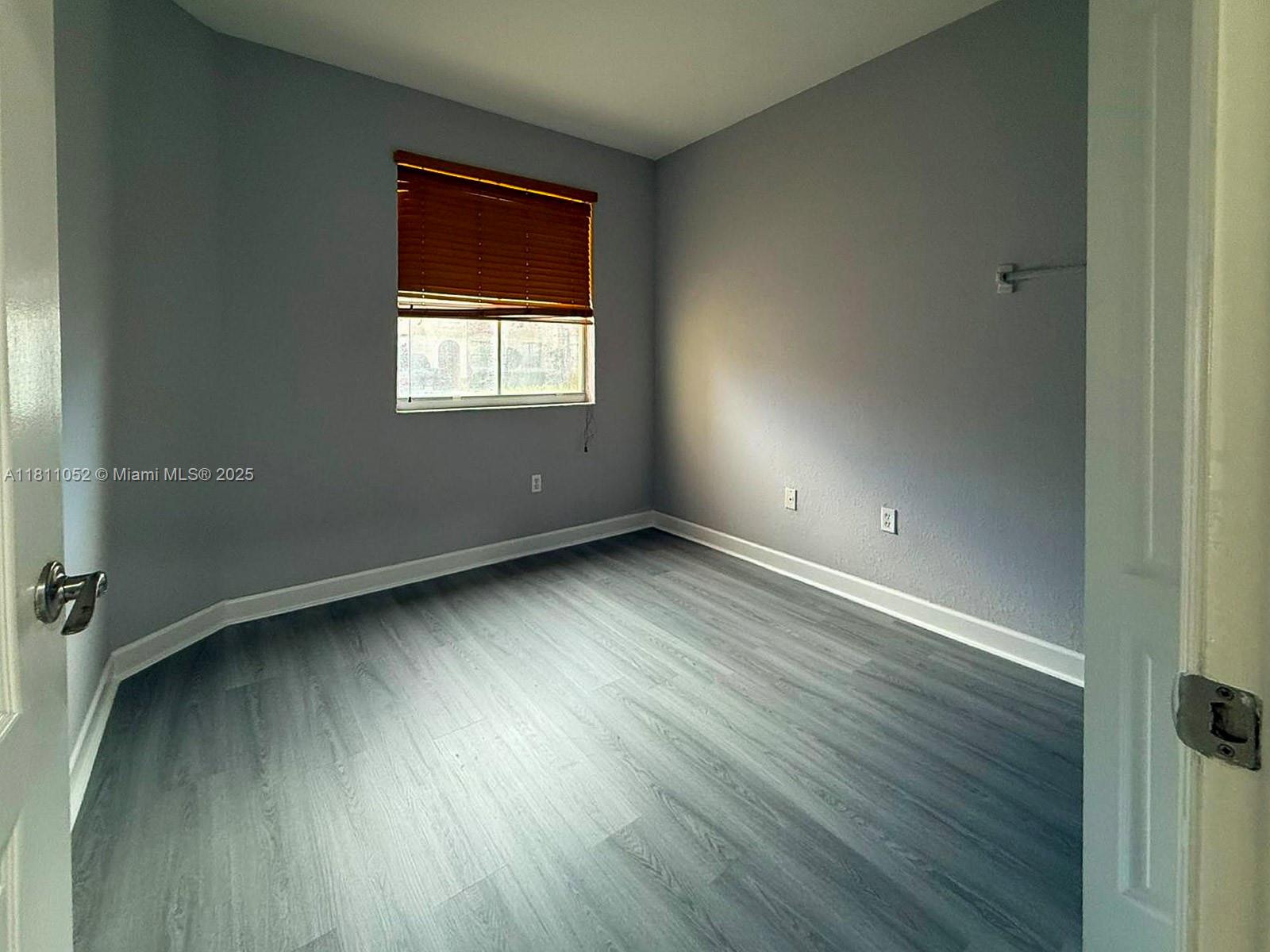 1677 Se Ct-27 Property Photo 12