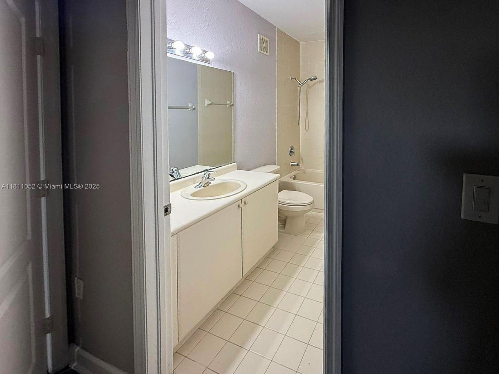 1677 Se Ct-27 Property Photo 23
