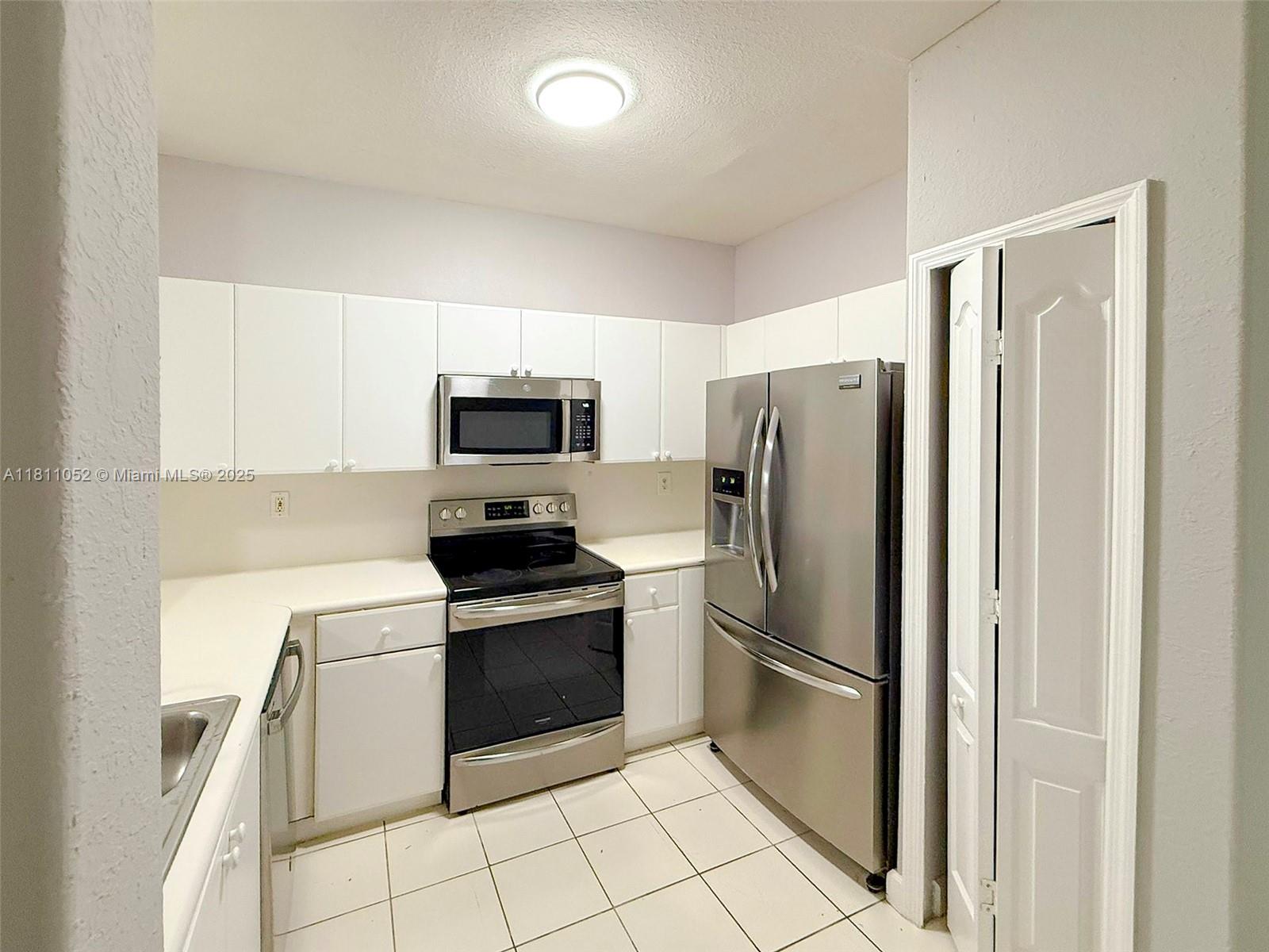 1677 Se Ct-27 Property Photo 32
