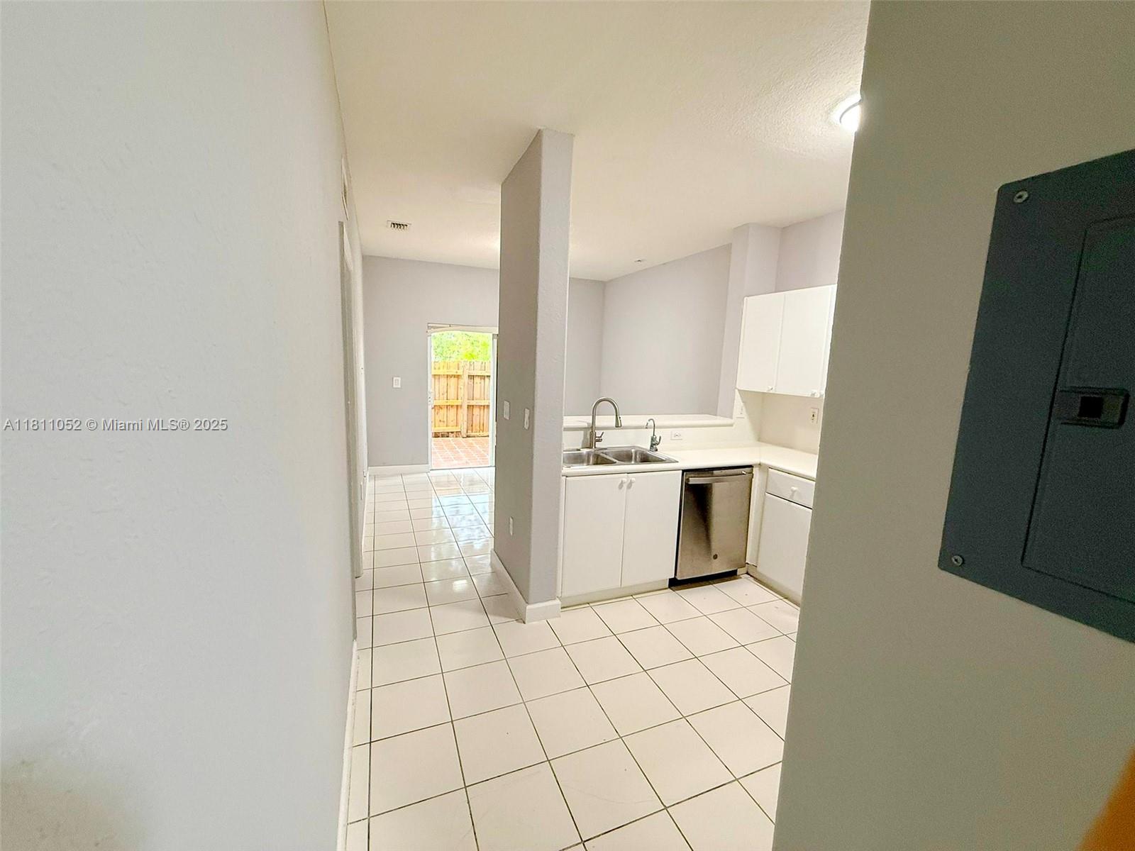 1677 Se Ct-27 Property Photo 35