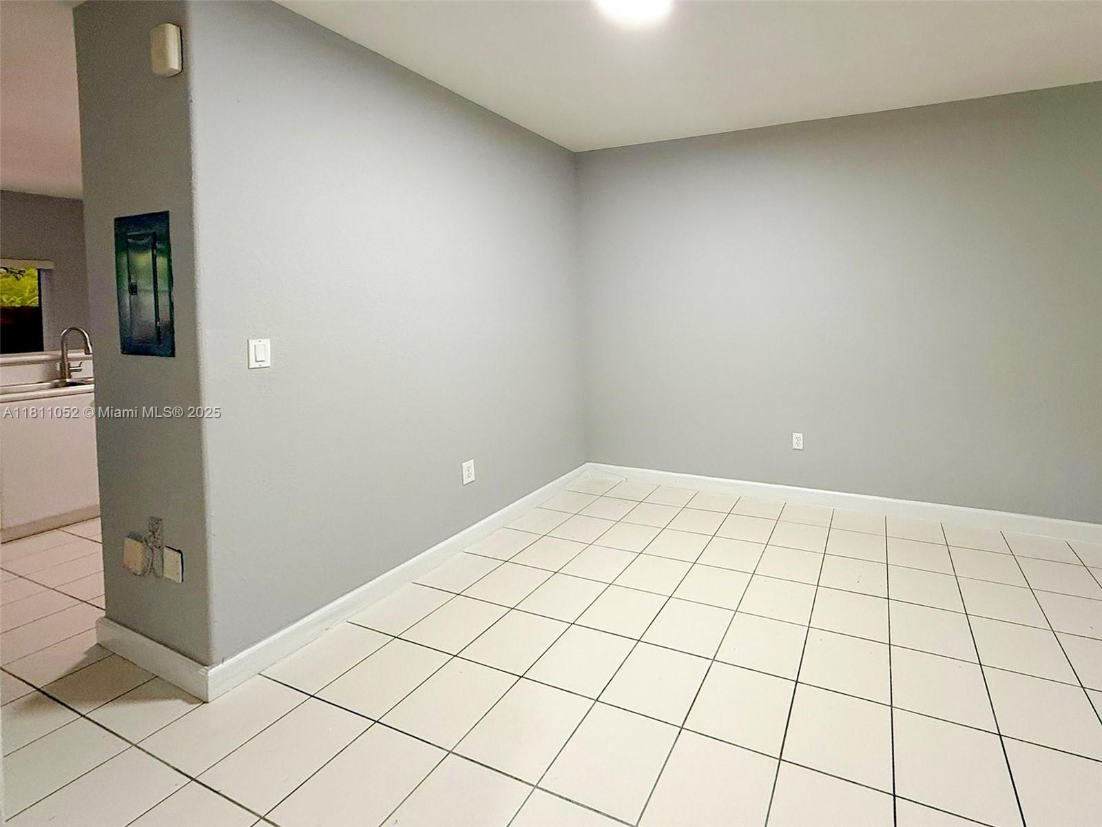 1677 Se Ct-27 Property Photo 41