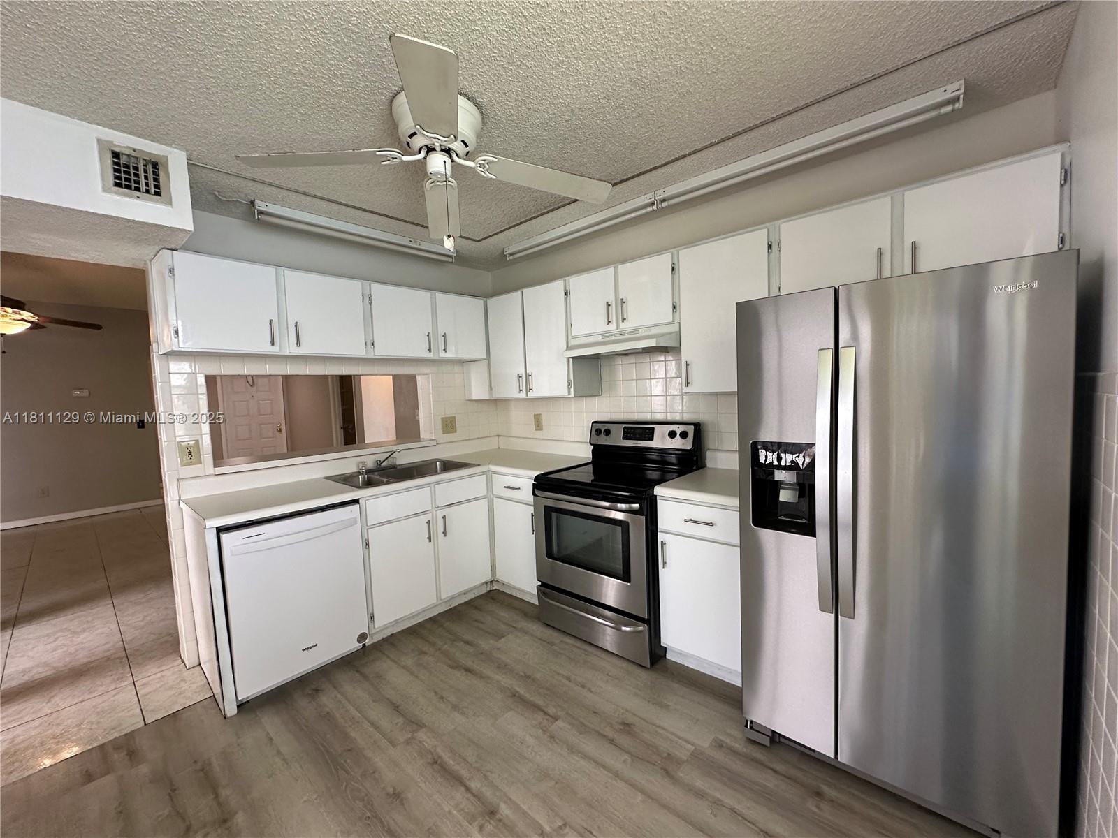 1024 S Independence Dr 1024a Property Photo 5