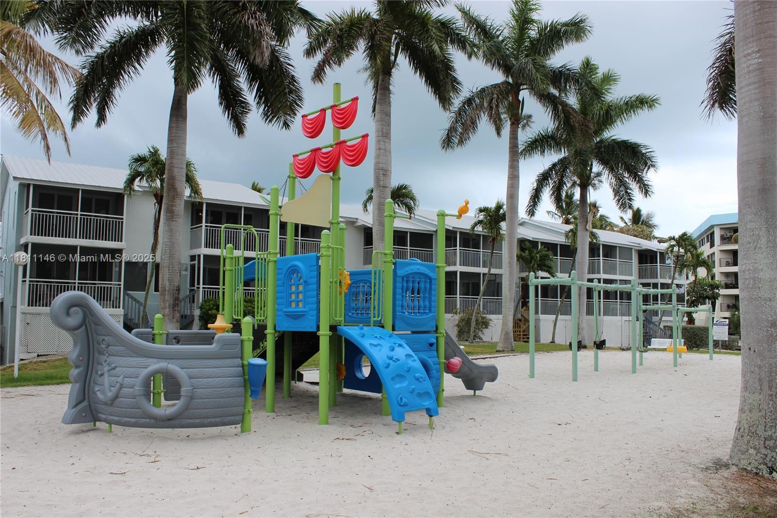 1500 Ocean Bay Dr B8 Property Photo 10