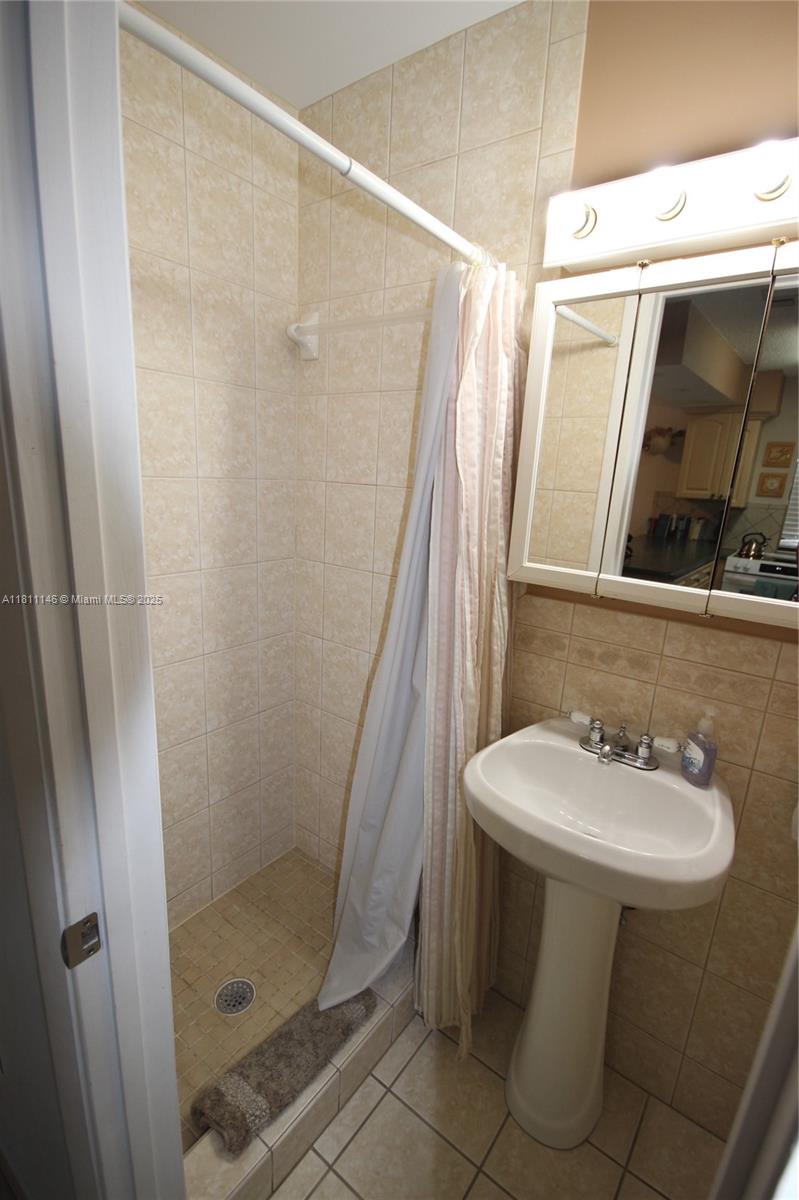 1500 Ocean Bay Dr B8 Property Photo 12