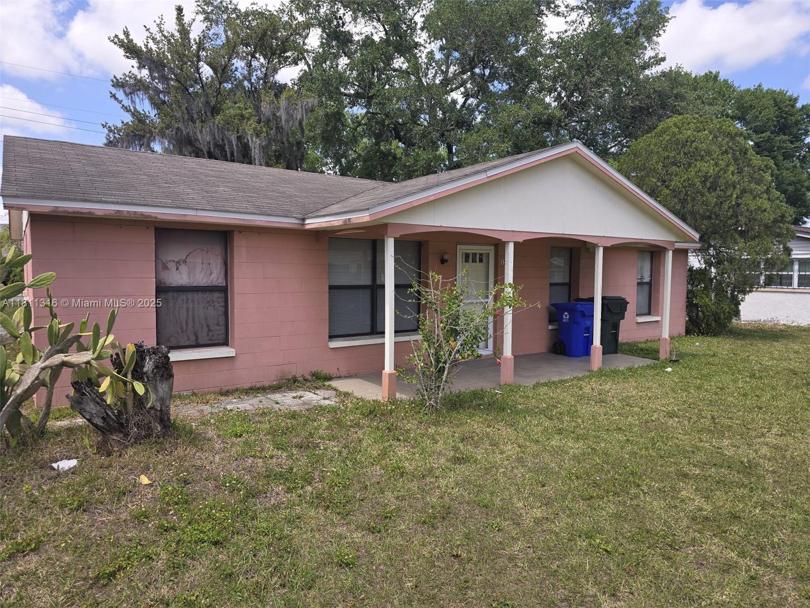 1521 Richmond Road Property Photo 1