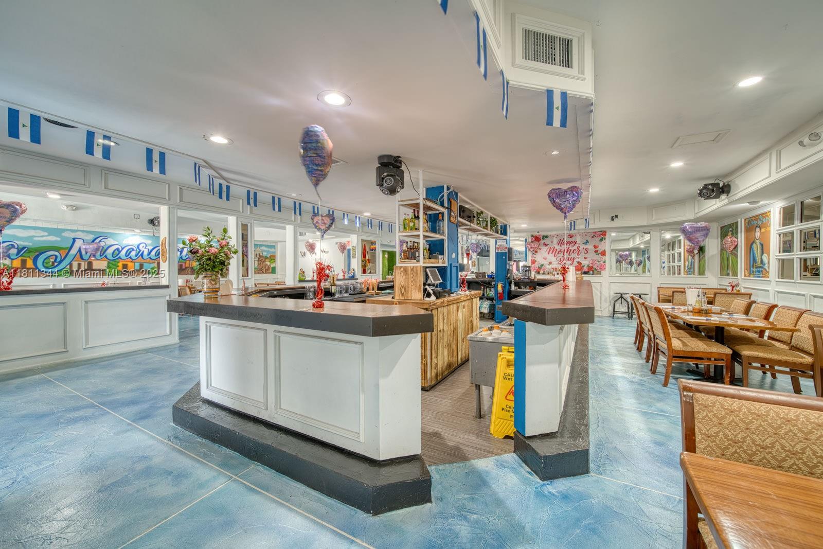 Huge Authentic Full -service Nicaraguan Restaurant In Miami Spri Property Photo 6