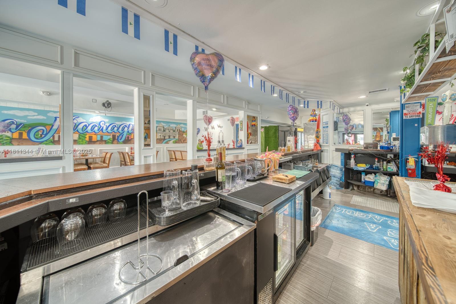 Huge Authentic Full -service Nicaraguan Restaurant In Miami Spri Property Photo 7