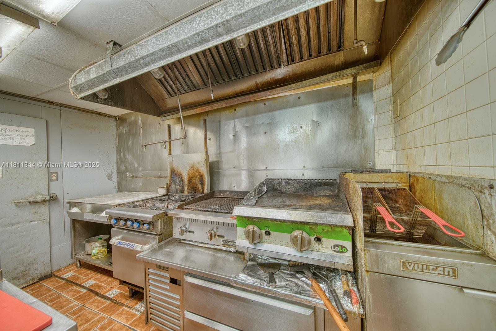 Huge Authentic Full -service Nicaraguan Restaurant In Miami Spri Property Photo 27