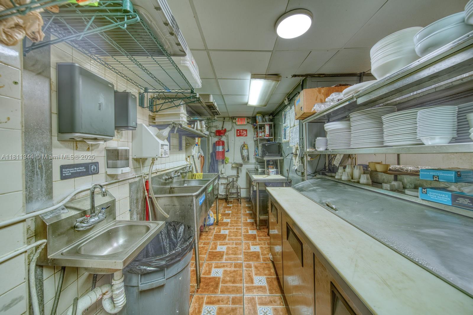 Huge Authentic Full -service Nicaraguan Restaurant In Miami Spri Property Photo 29