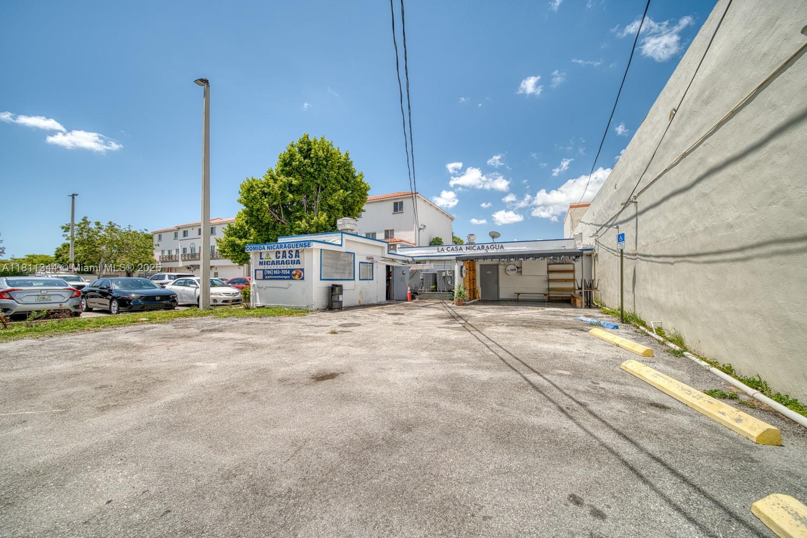 Huge Authentic Full -service Nicaraguan Restaurant In Miami Spri Property Photo 35