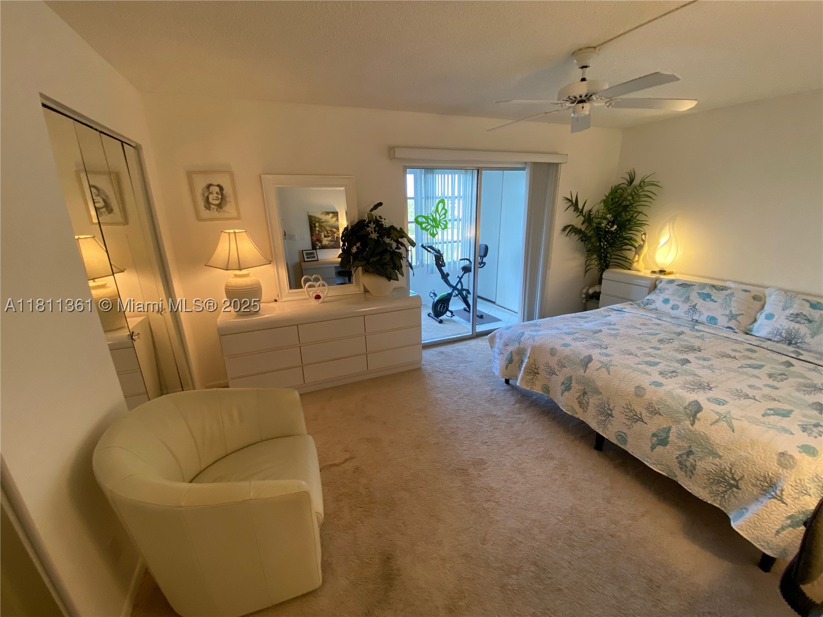 1902 Bermuda Cir G3 Property Photo 4