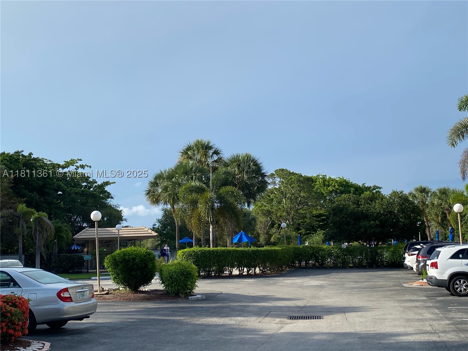 1902 Bermuda Cir G3 Property Photo 25