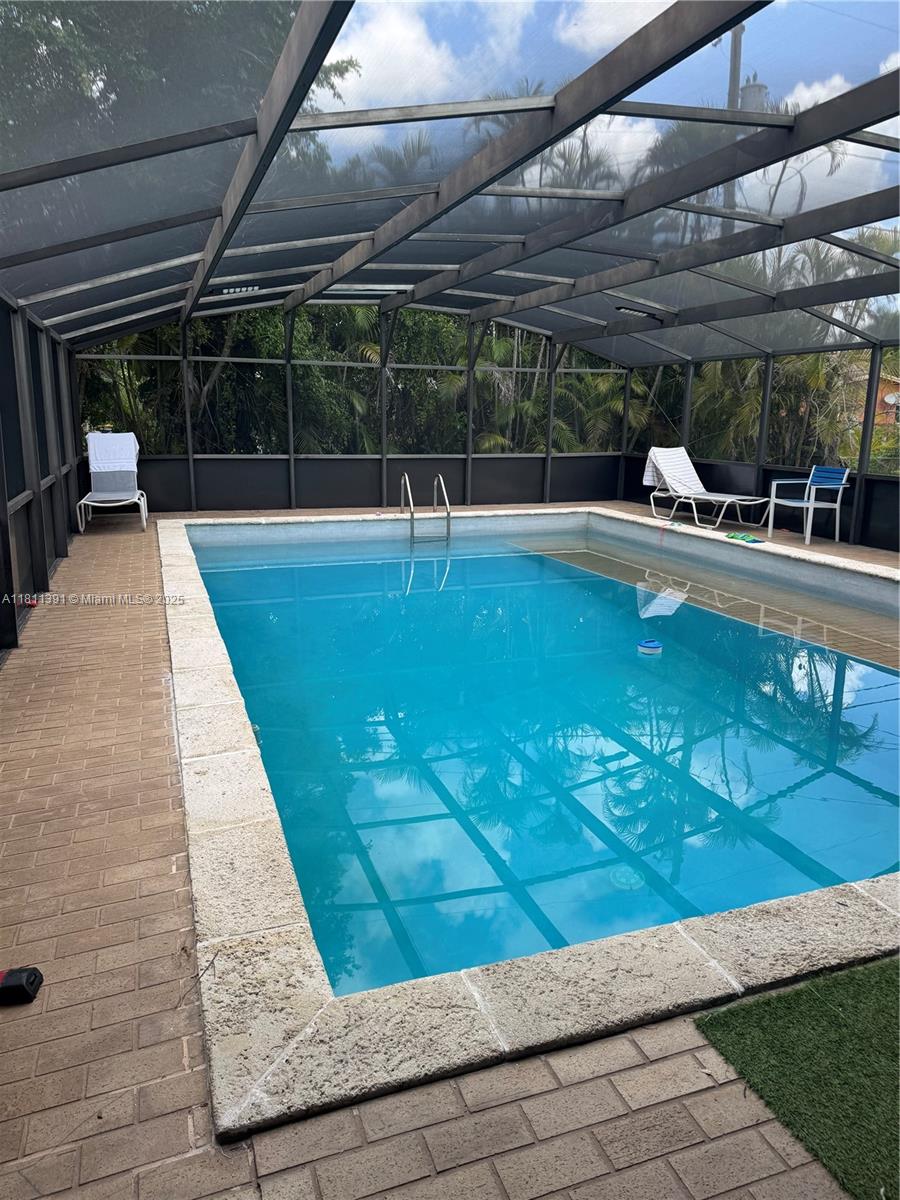 127 Nw 14th St Property Photo 1