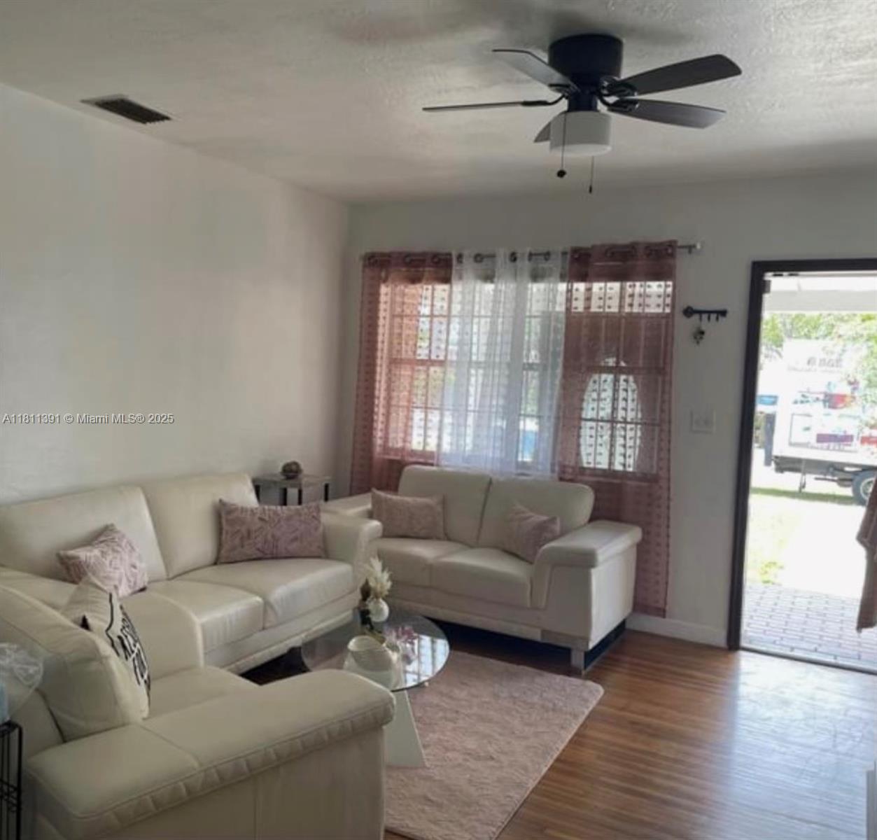 127 Nw 14th St Property Photo 5