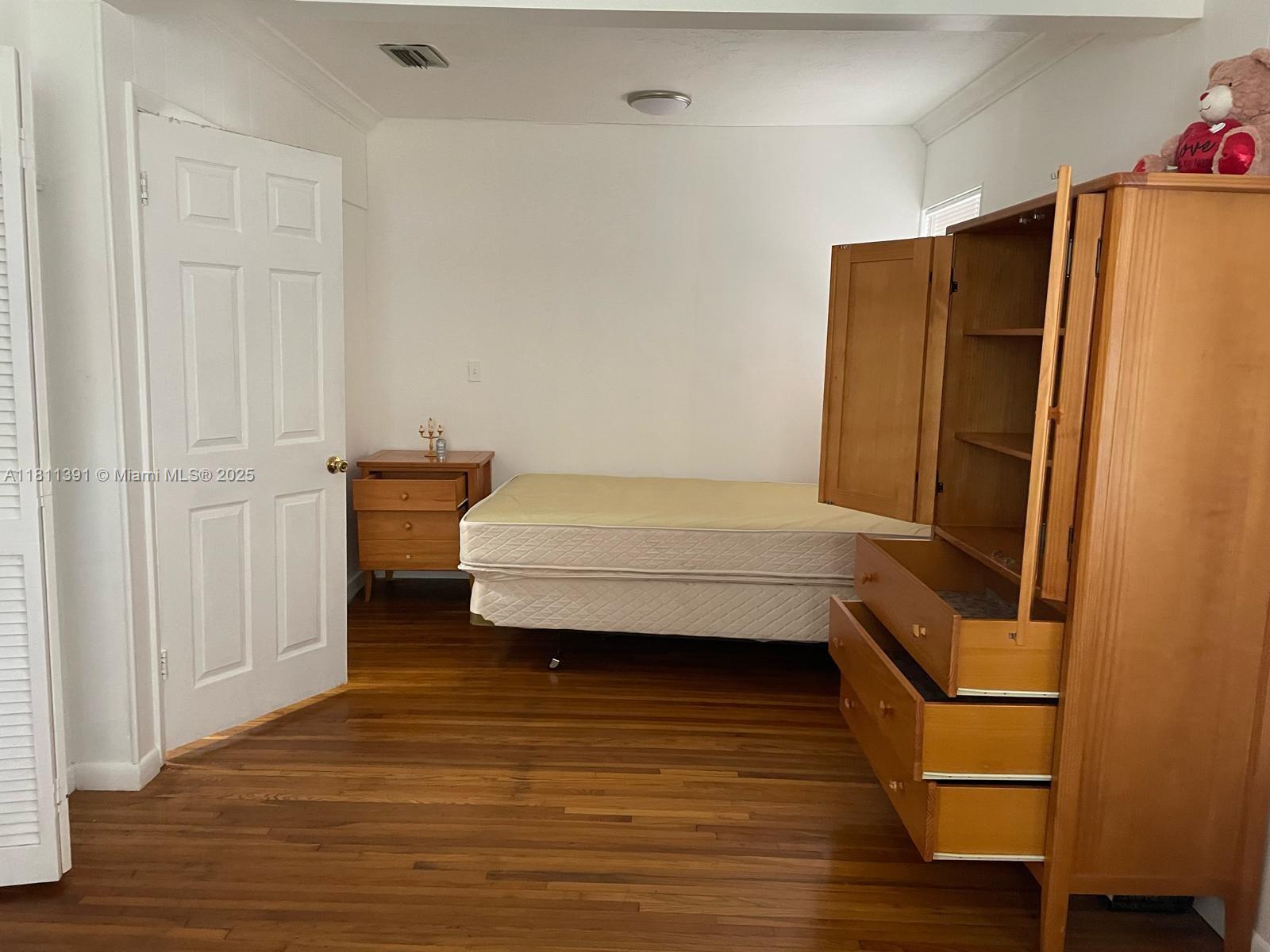 127 Nw 14th St Property Photo 11