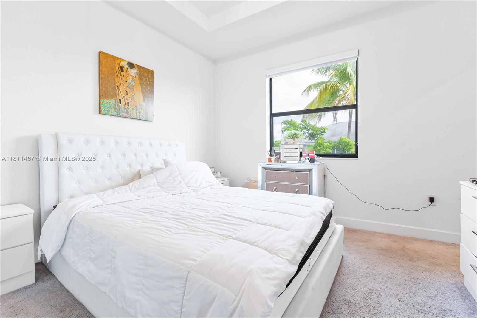 817 Ne 211th St Property Photo 5