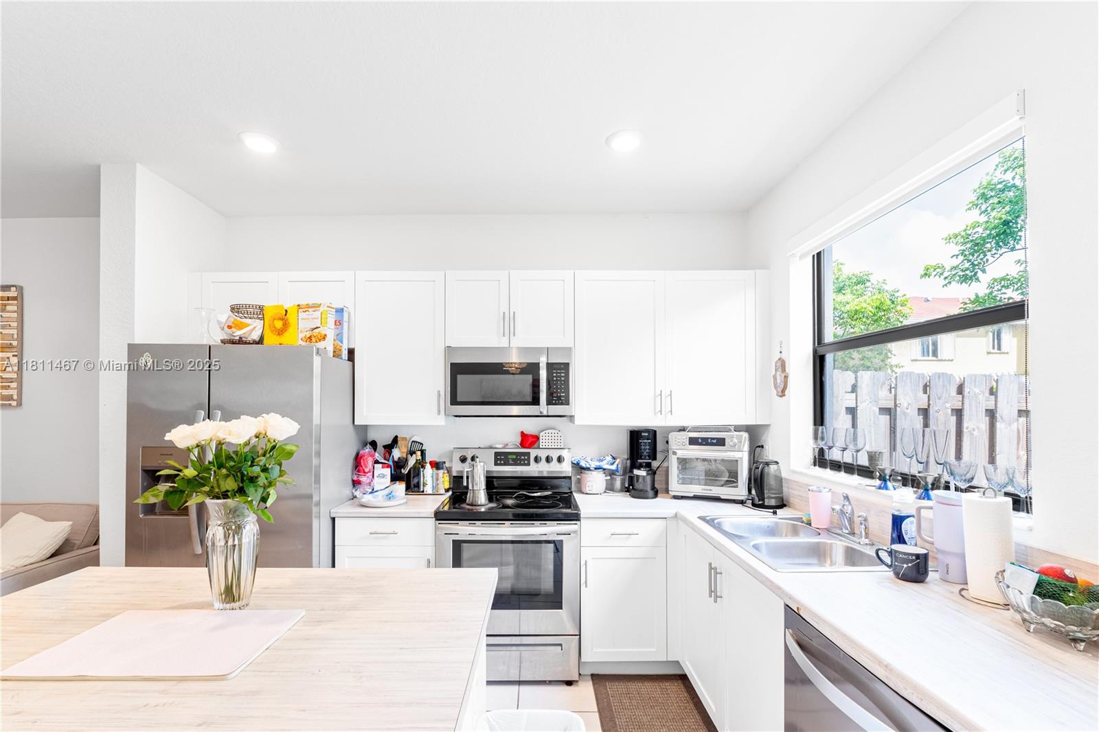 817 Ne 211th St Property Photo 10