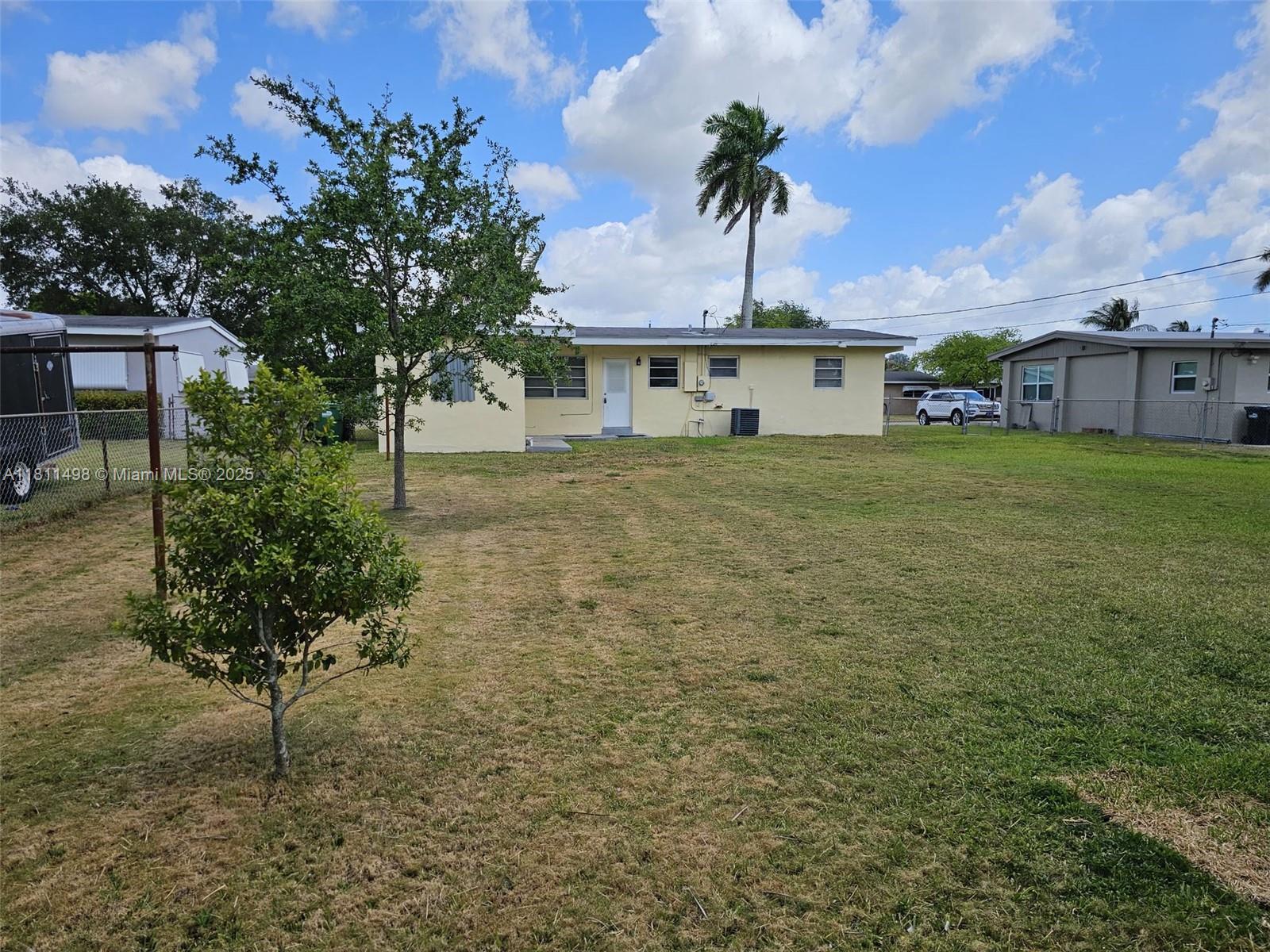 1430 Nw 10th St Property Photo 8