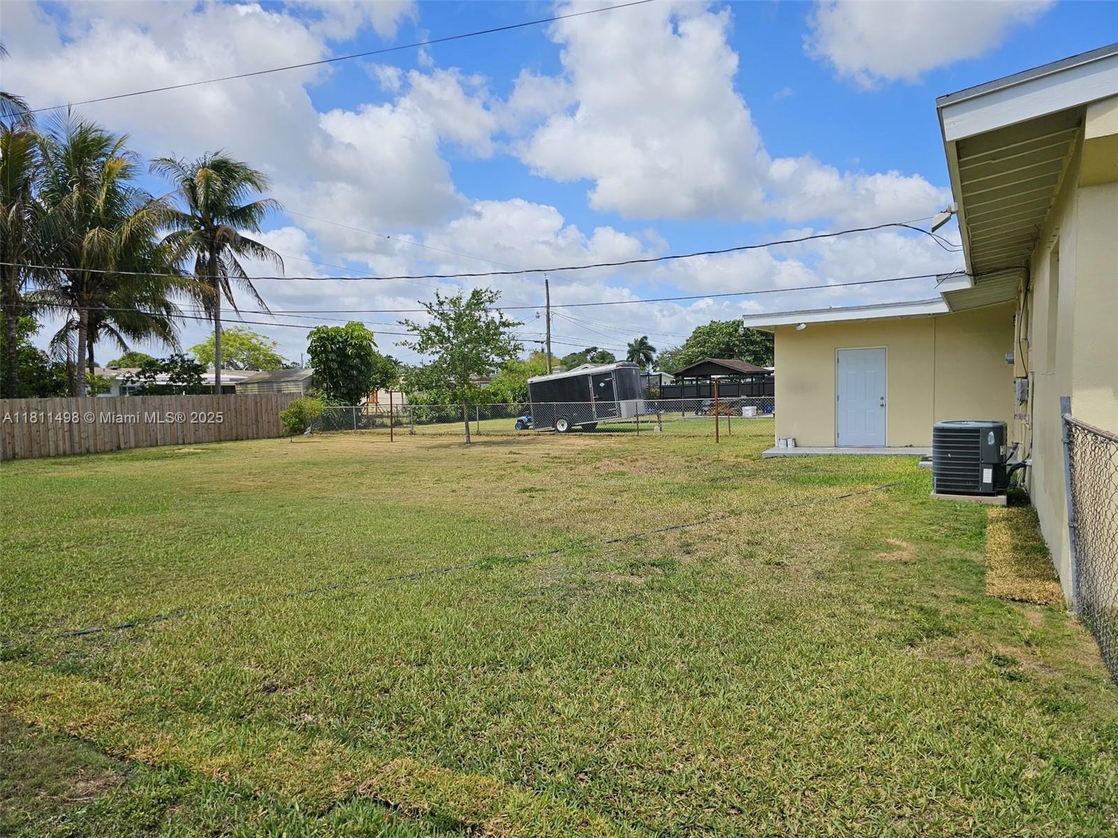 1430 Nw 10th St Property Photo 10