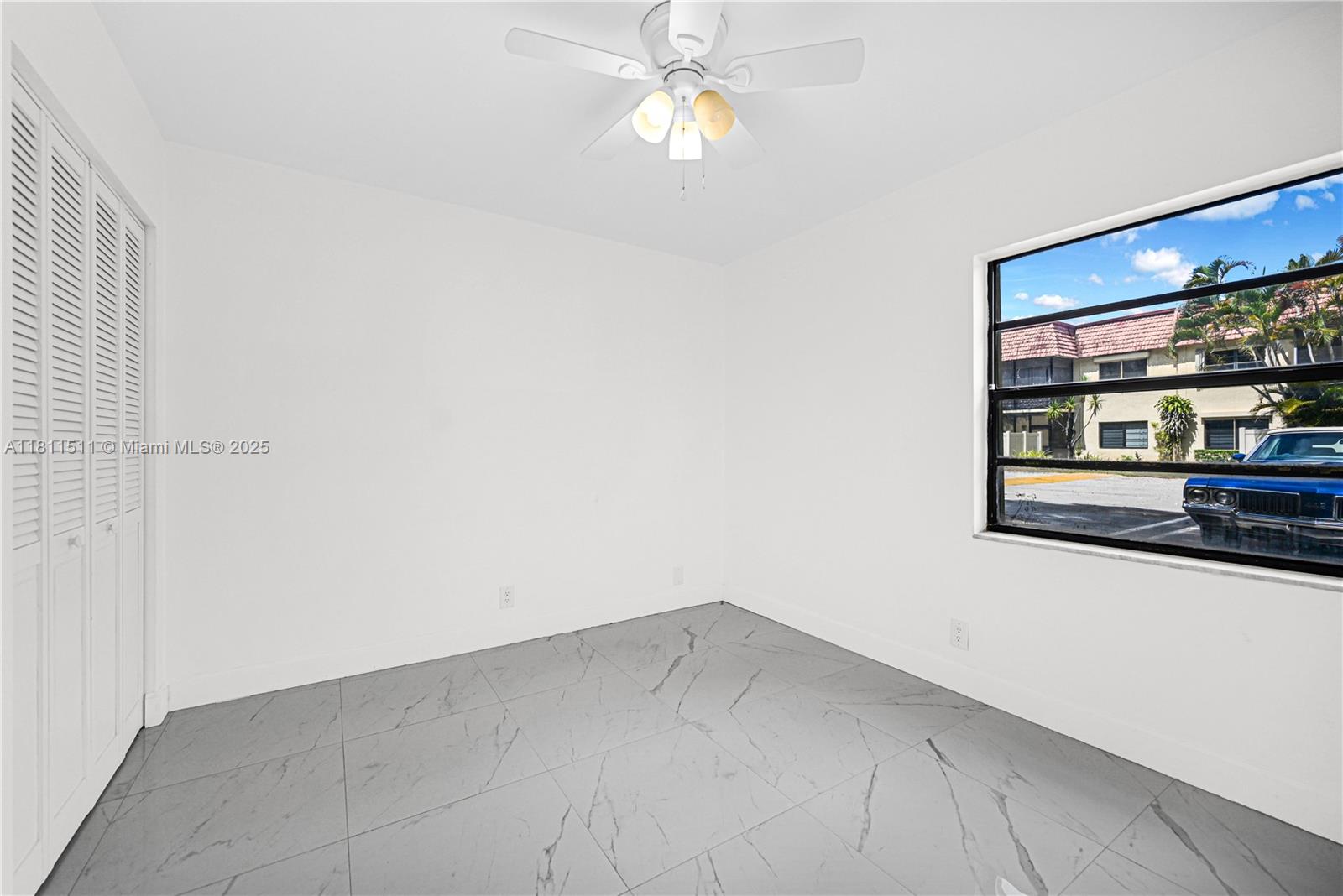 132 S Cypress Rd 518 Property Photo 13