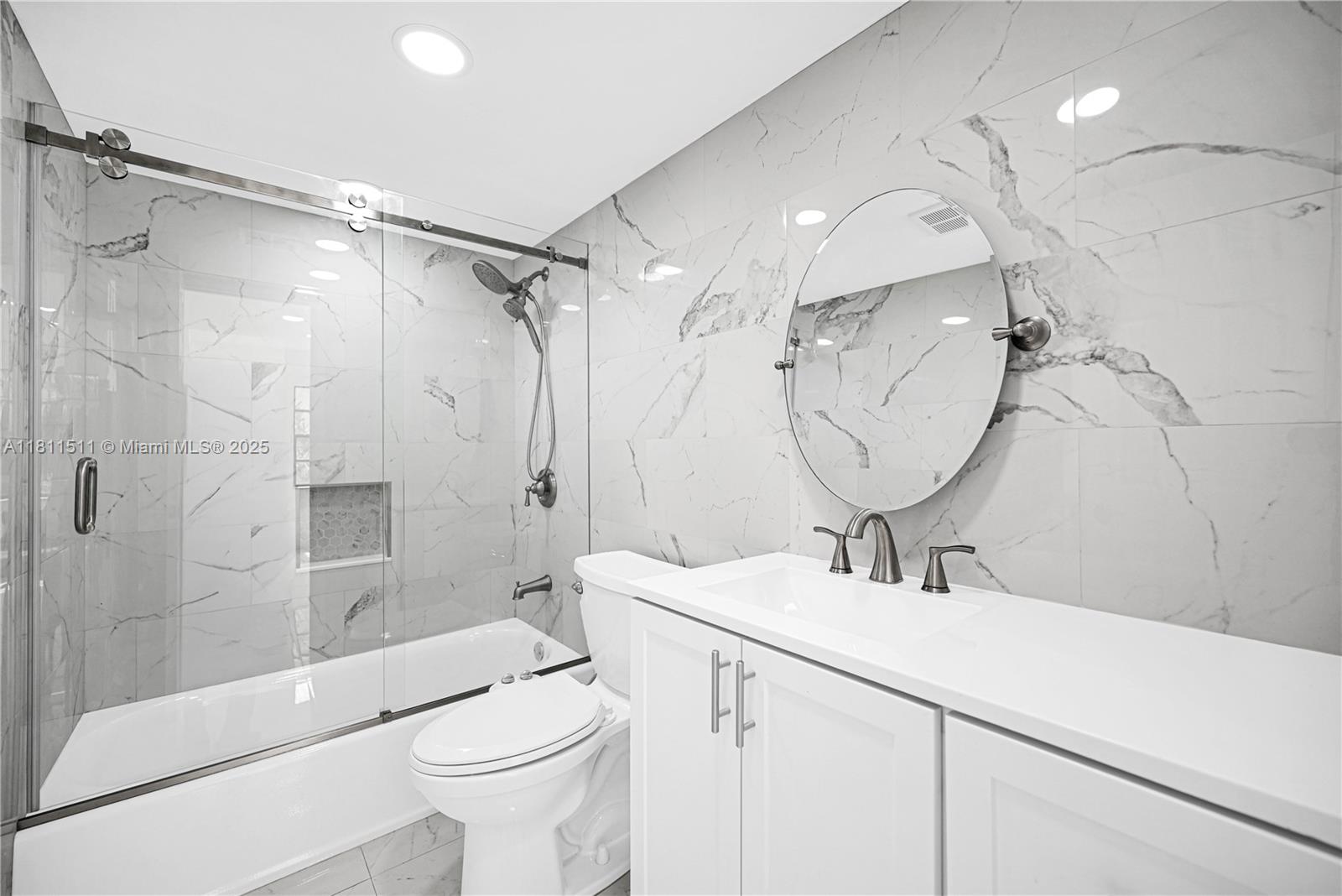 132 S Cypress Rd 518 Property Photo 24