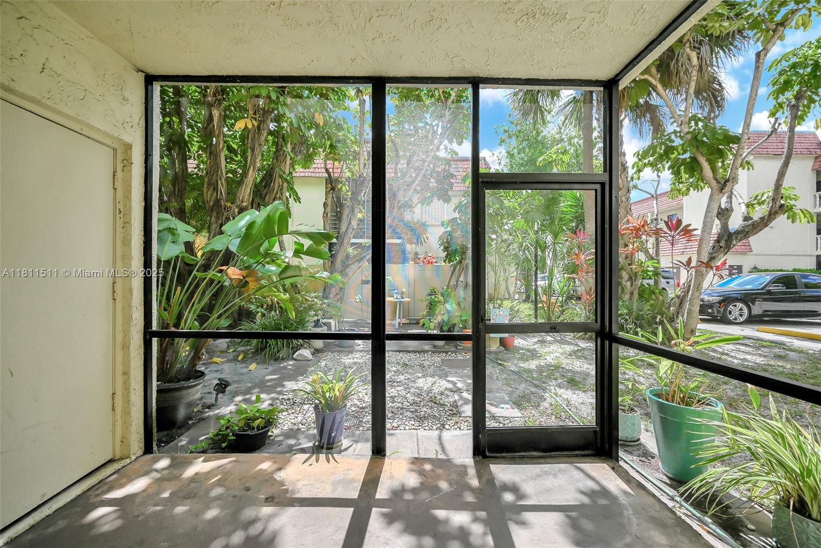 132 S Cypress Rd 518 Property Photo 31