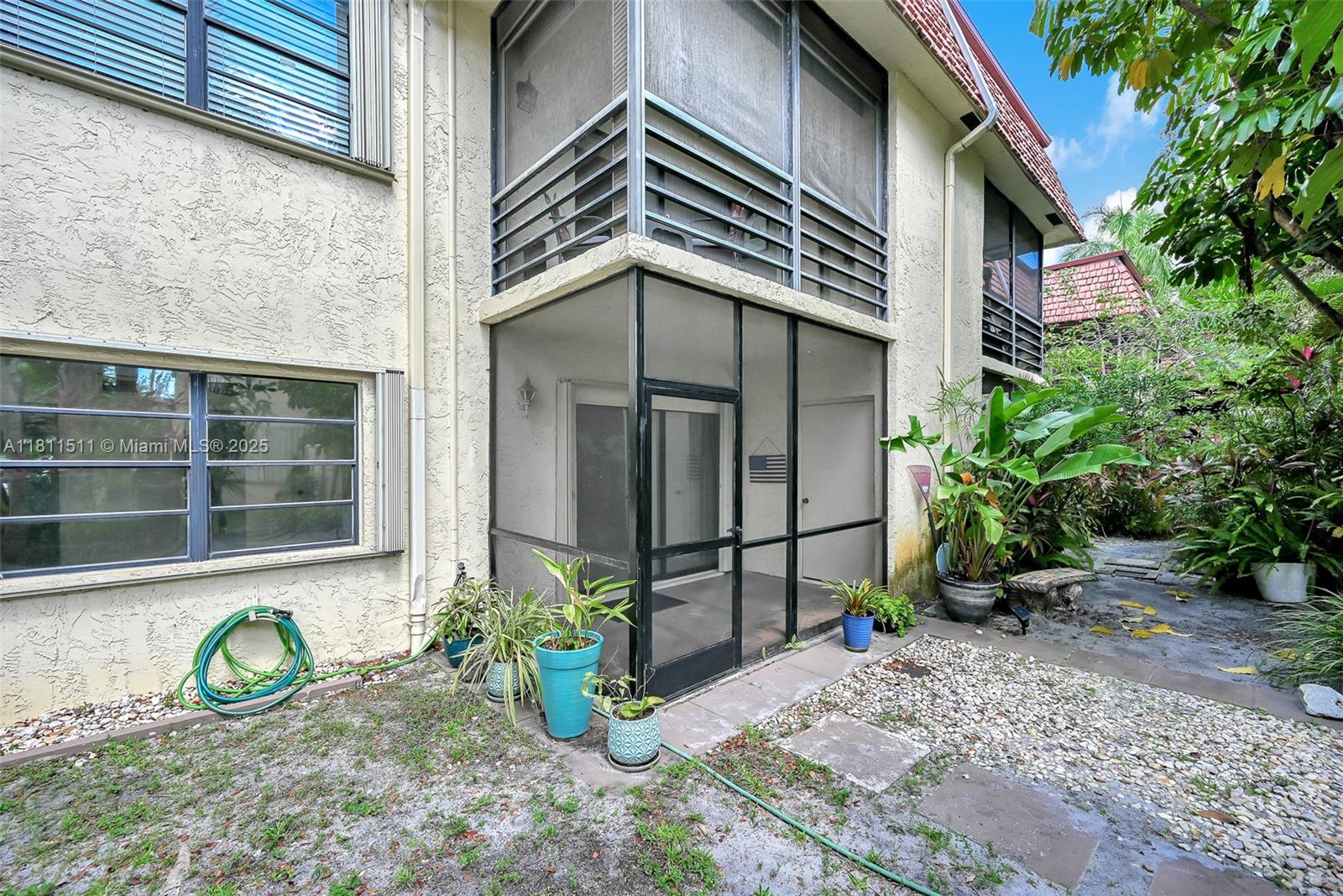 132 S Cypress Rd 518 Property Photo 32