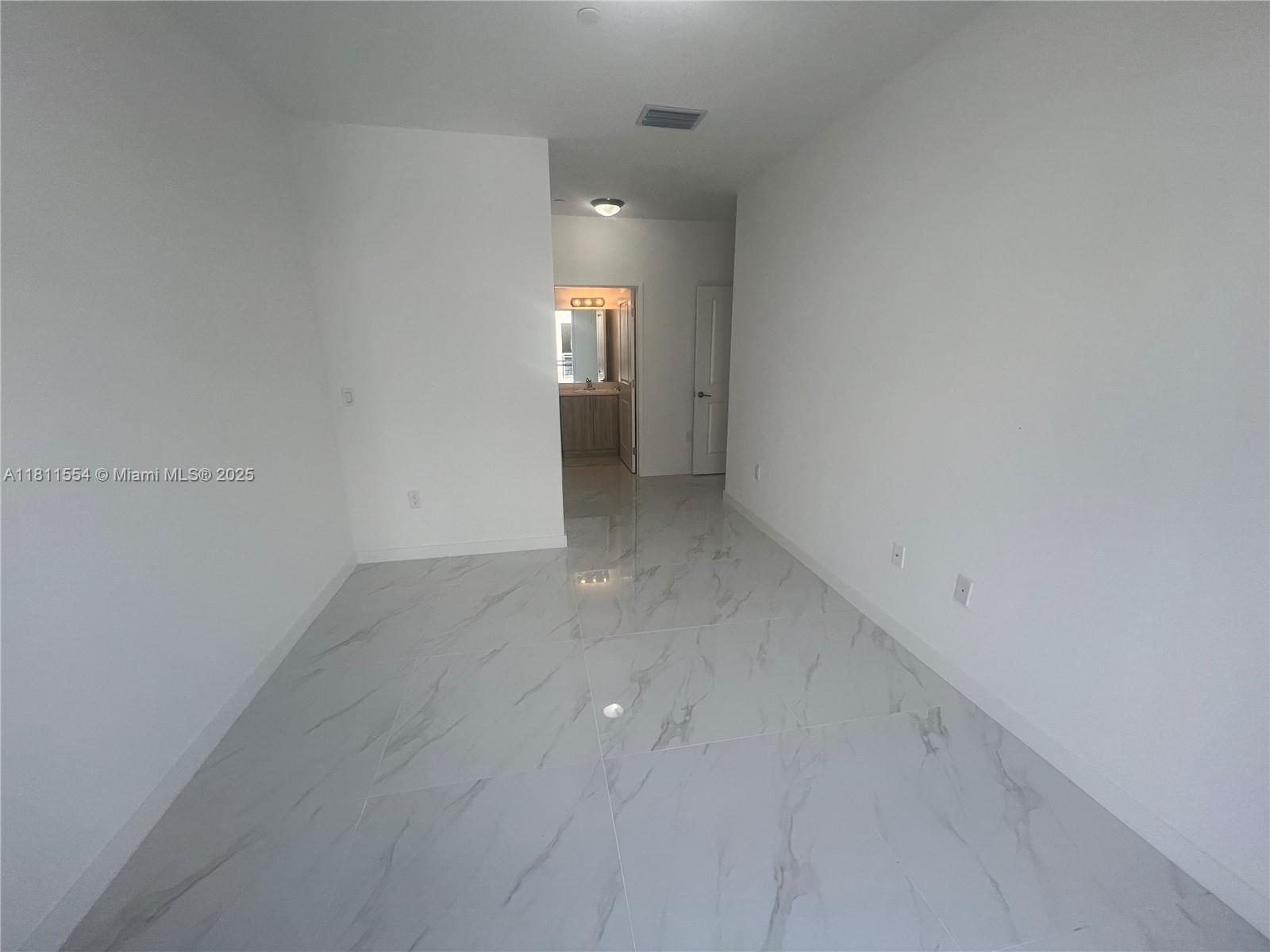 1010 Sw 69th Ave 212 Property Photo 29