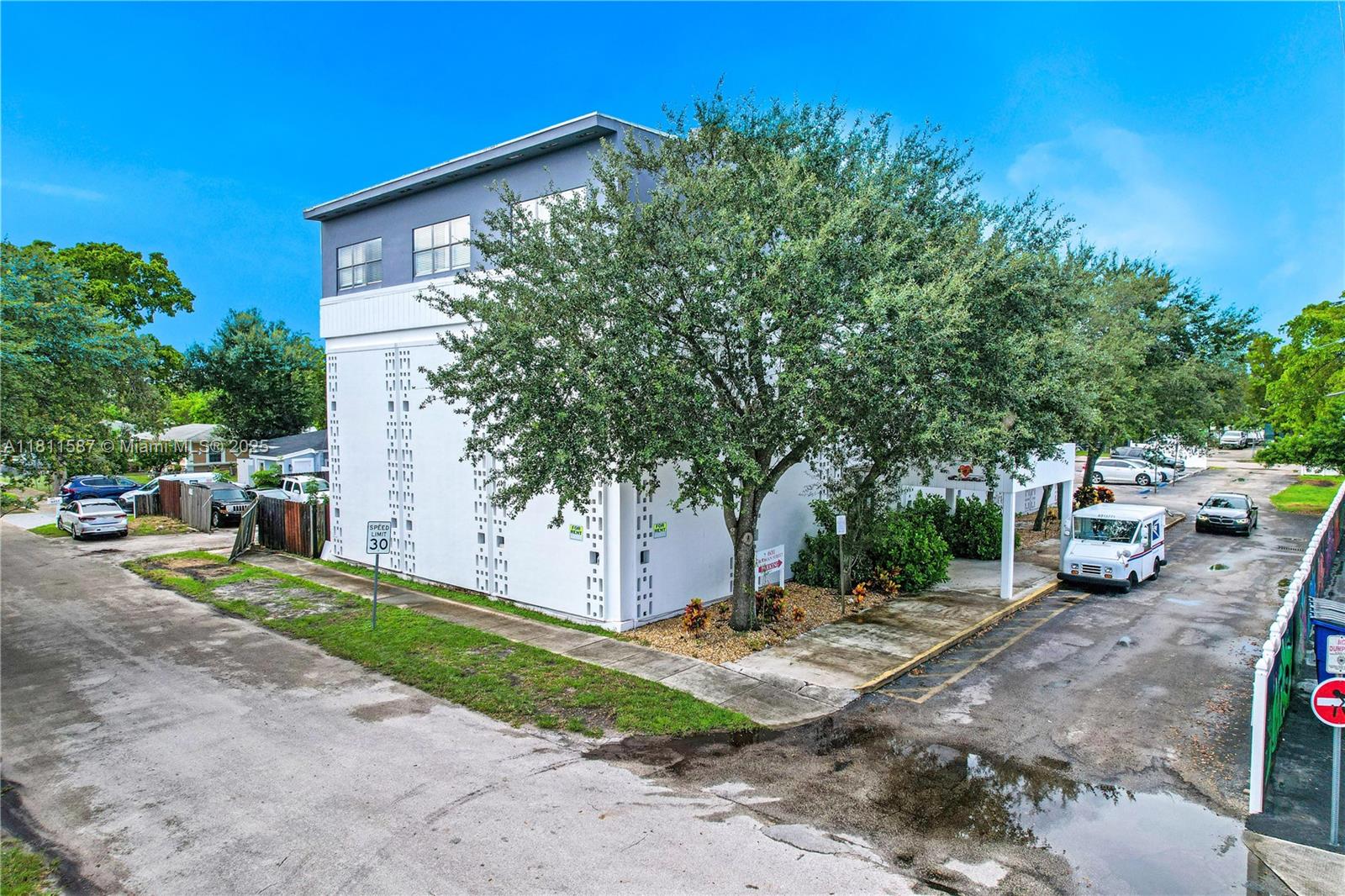 6011 Rodman St 107 Property Photo 2