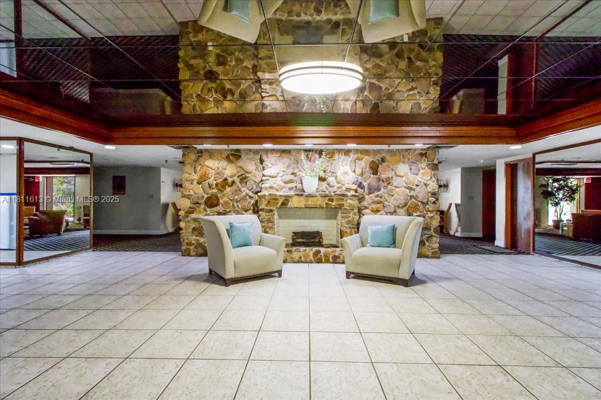 661 Ne 195th St 105 Property Photo 40