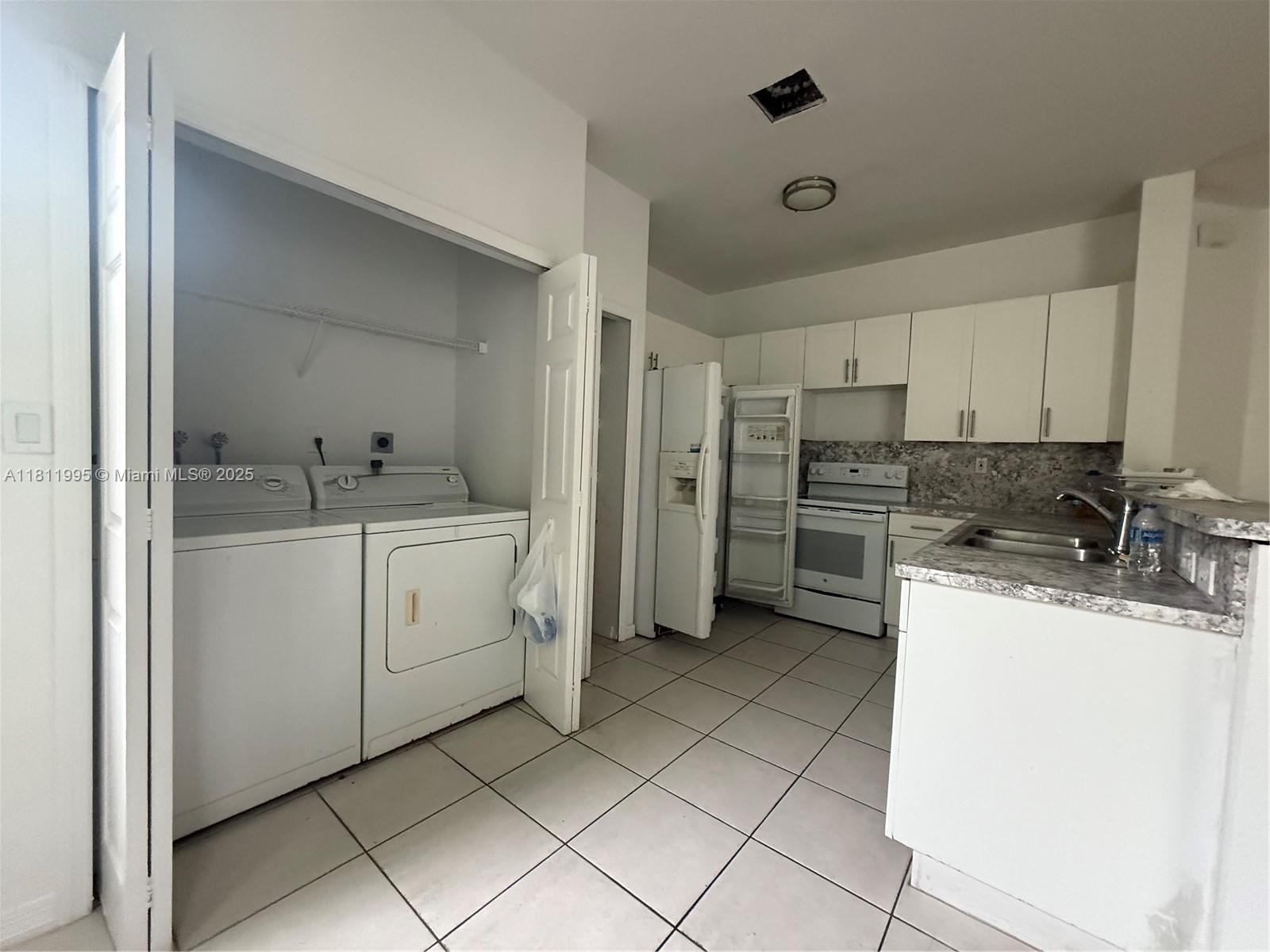24301 Sw 107 Av Property Photo 8