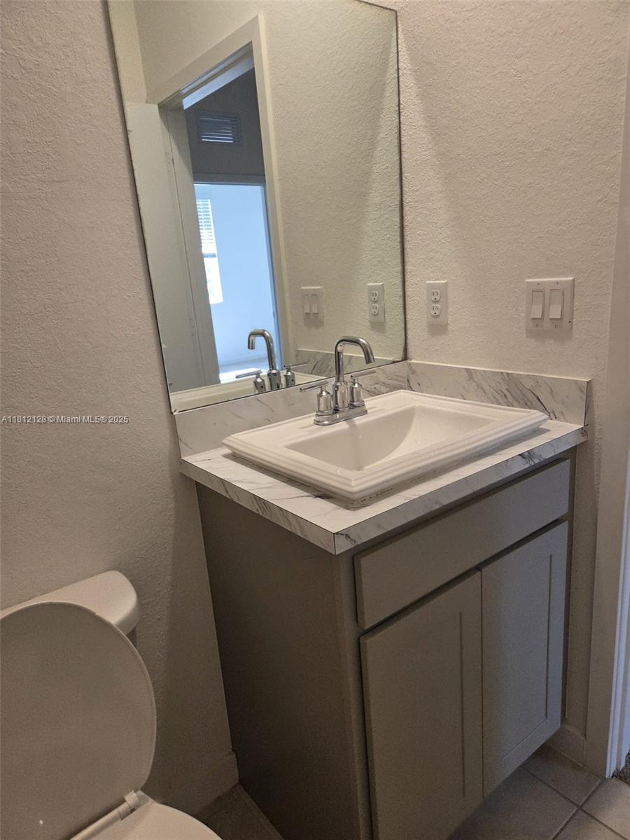 533 Ne 5th Pl Property Photo 10