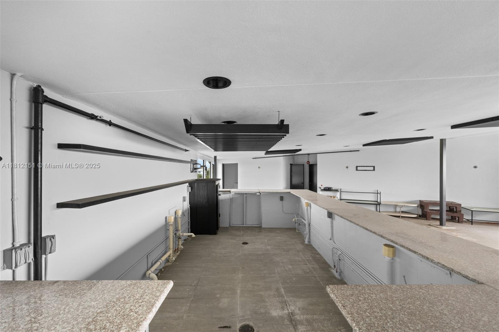2500 Wilton Dr Property Photo 34