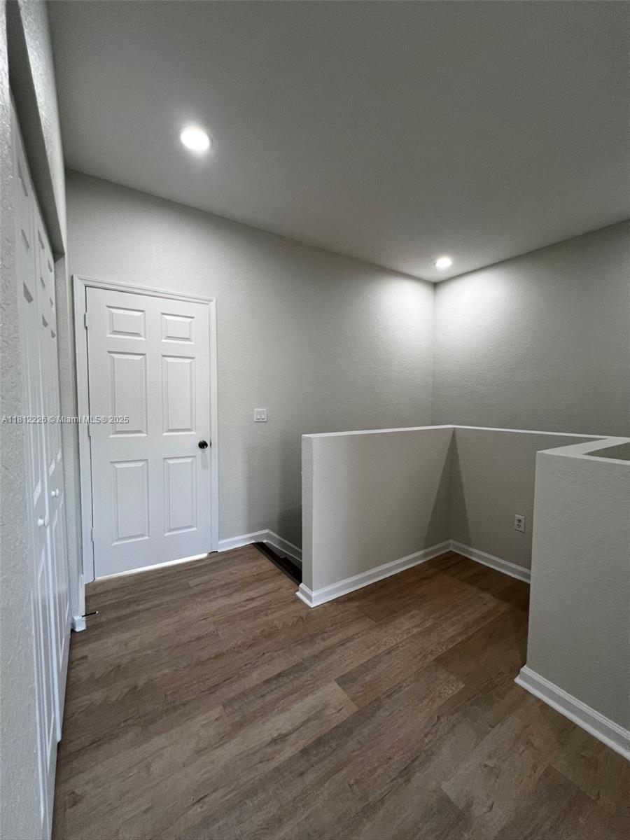 655 Ne 21st Ter 655 Property Photo 11
