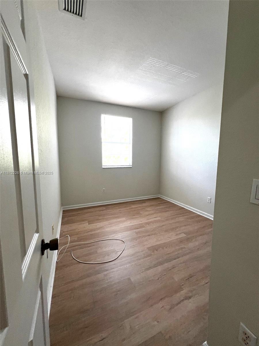 655 Ne 21st Ter 655 Property Photo 17