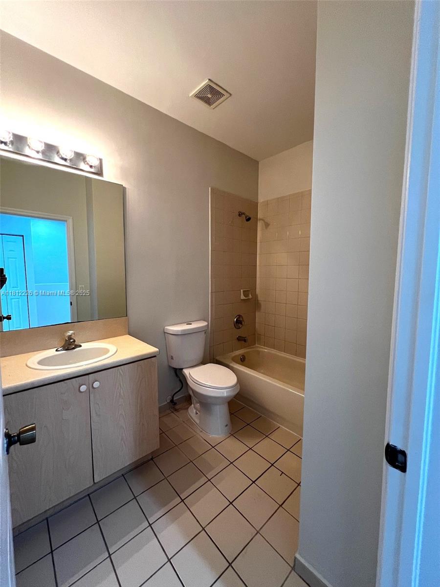 655 Ne 21st Ter 655 Property Photo 18