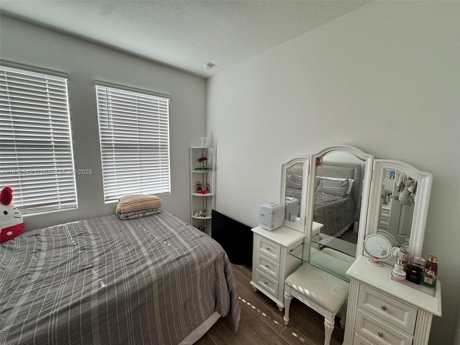 142 Ne 14th Ter 0 Property Photo 17