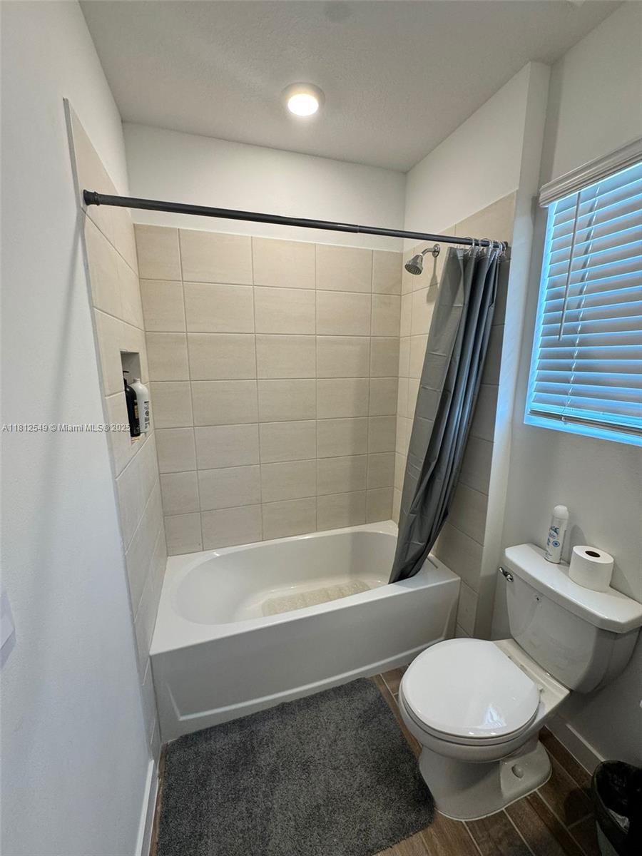 142 Ne 14th Ter 0 Property Photo 23