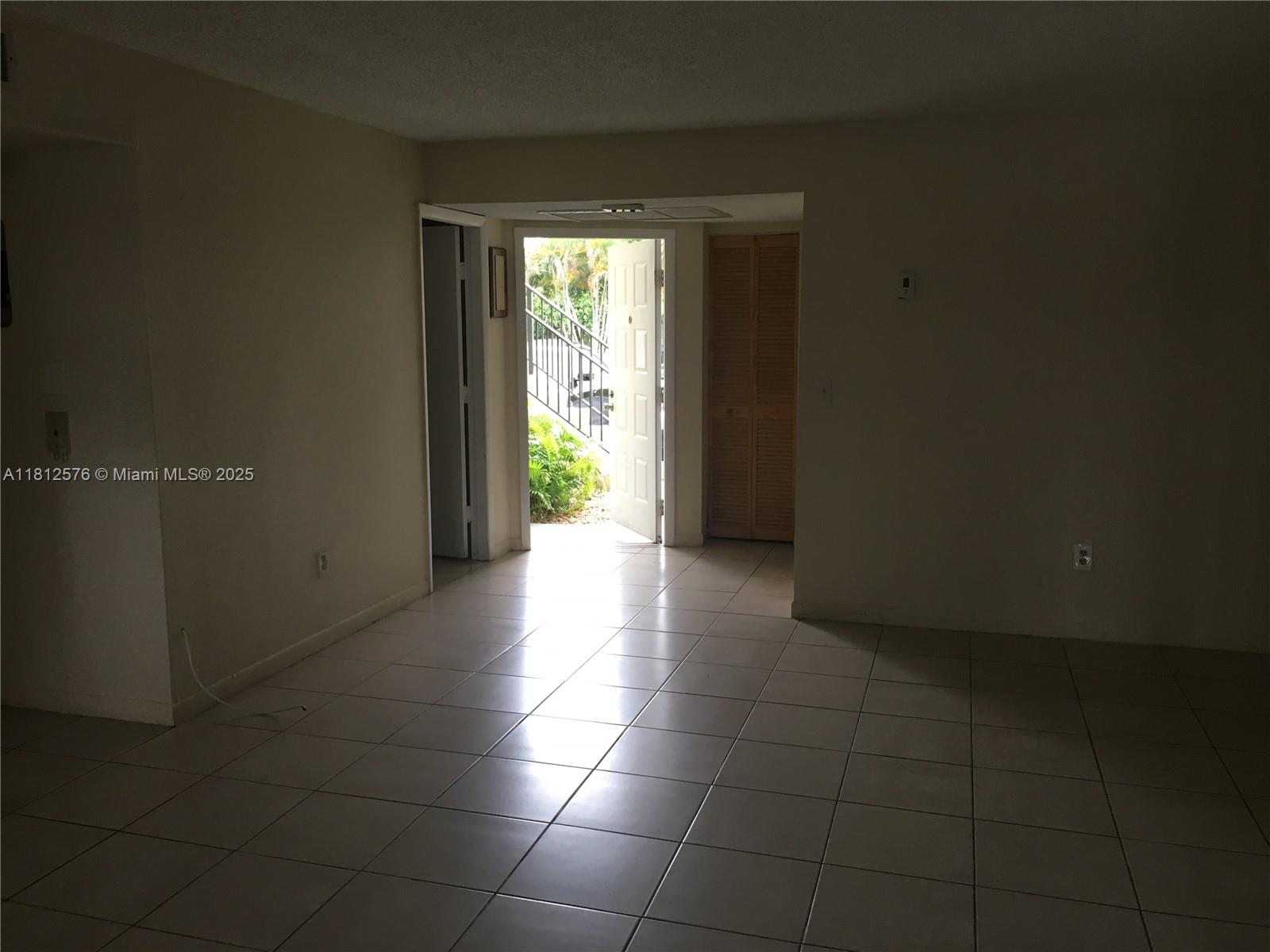 1061 Jefferson Dr 1061b Property Photo 24