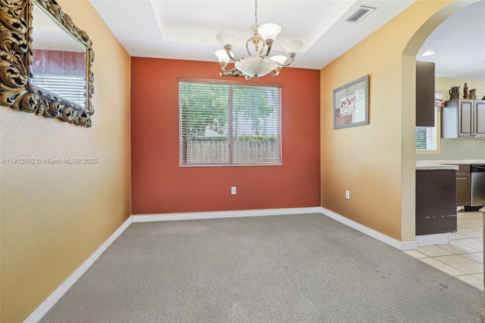 3582 Ne 9th St Property Photo 5