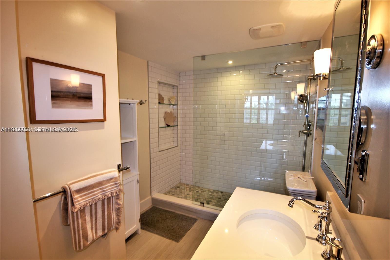 5161 Collins Ave 315 Property Photo 11